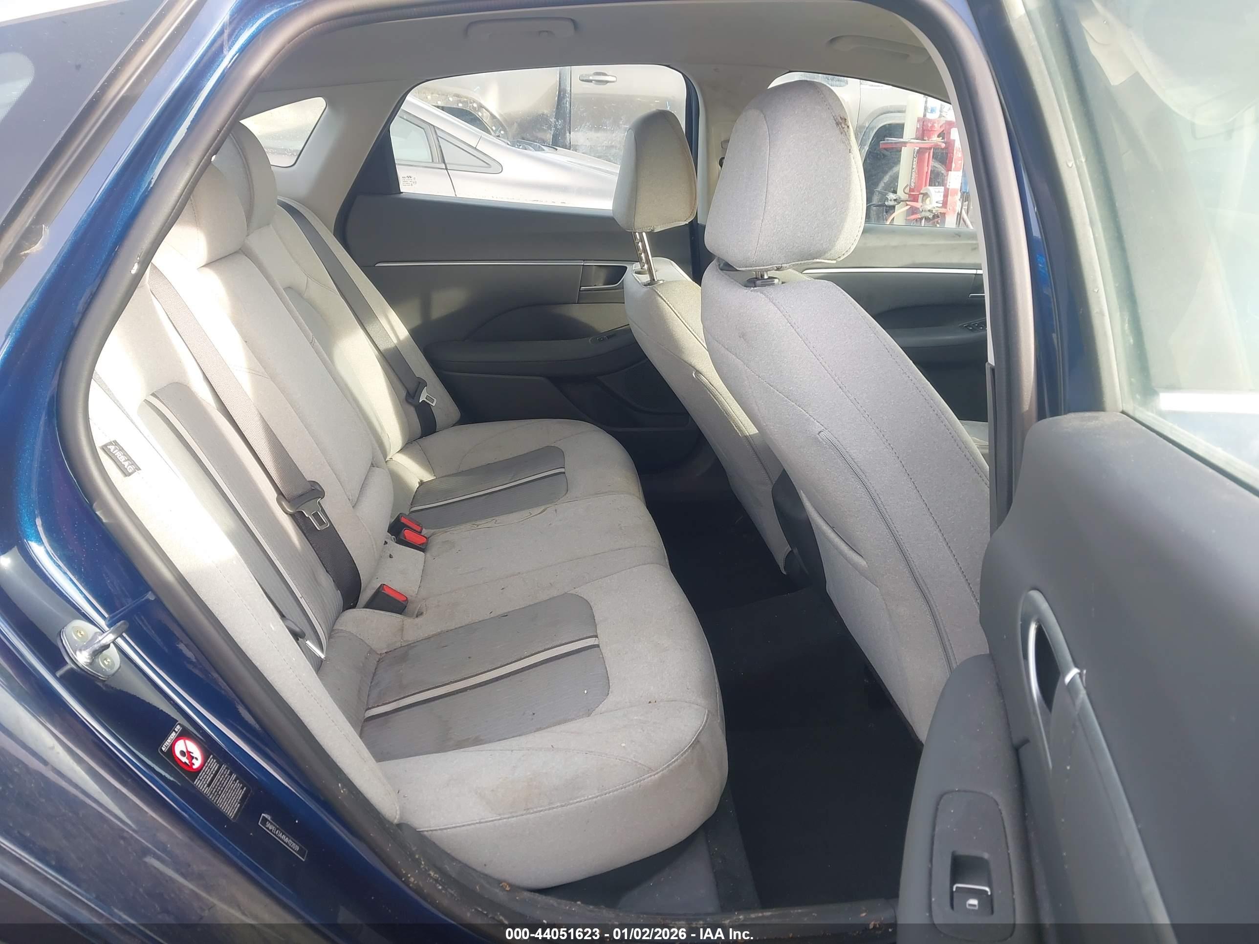 HYUNDAI SONATA image 8