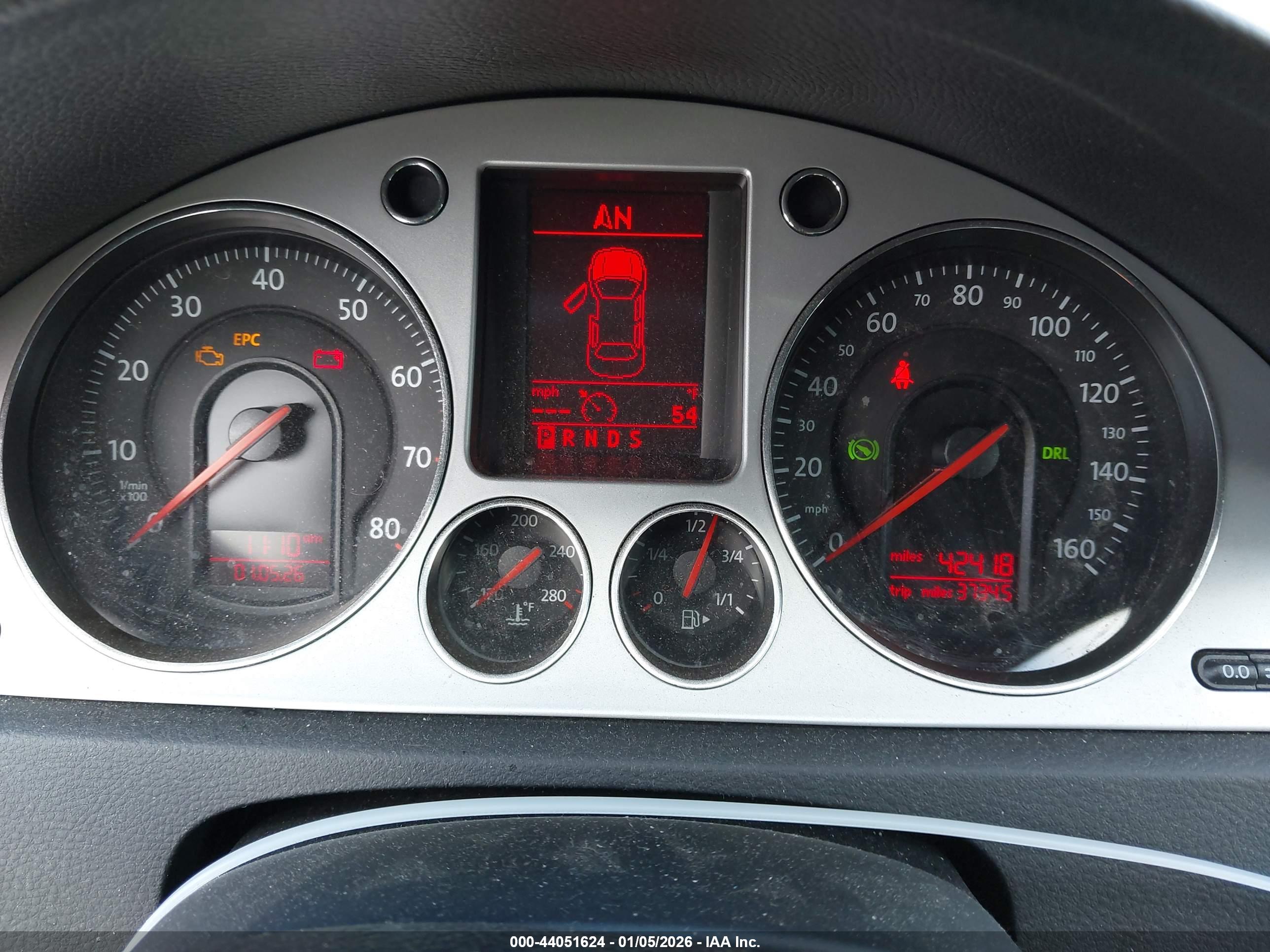 VOLKSWAGEN PASSAT image 7