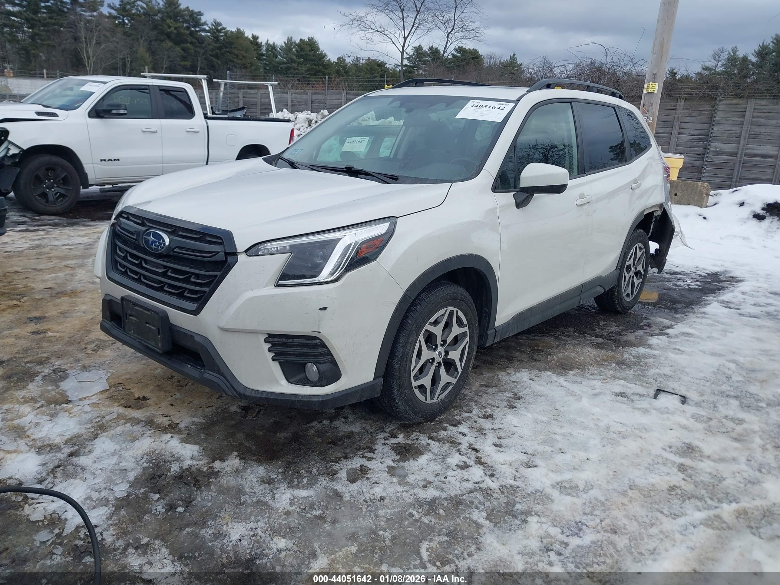 SUBARU FORESTER image 2
