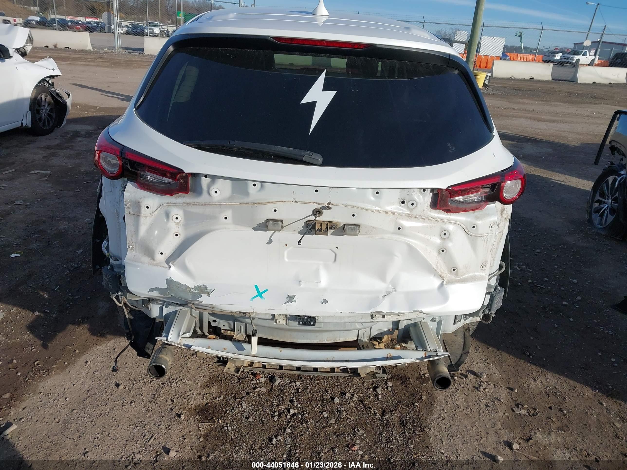 MAZDA CX-9 image 6