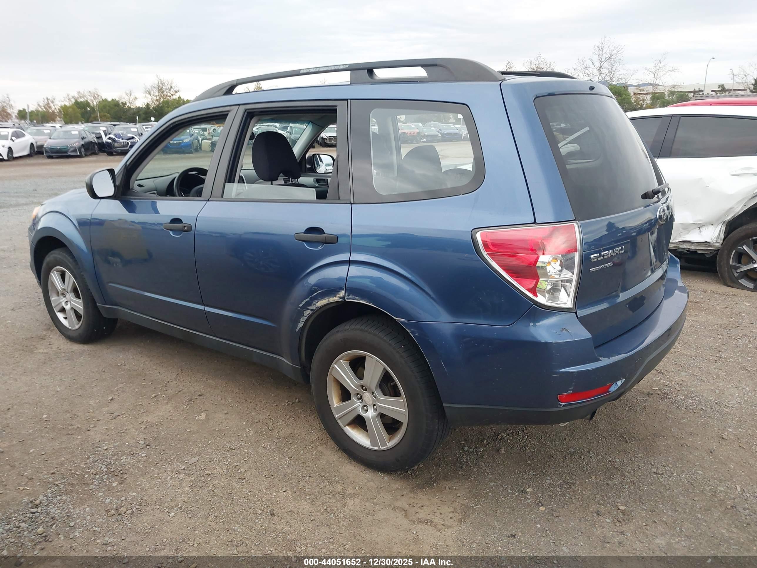 SUBARU FORESTER image 3