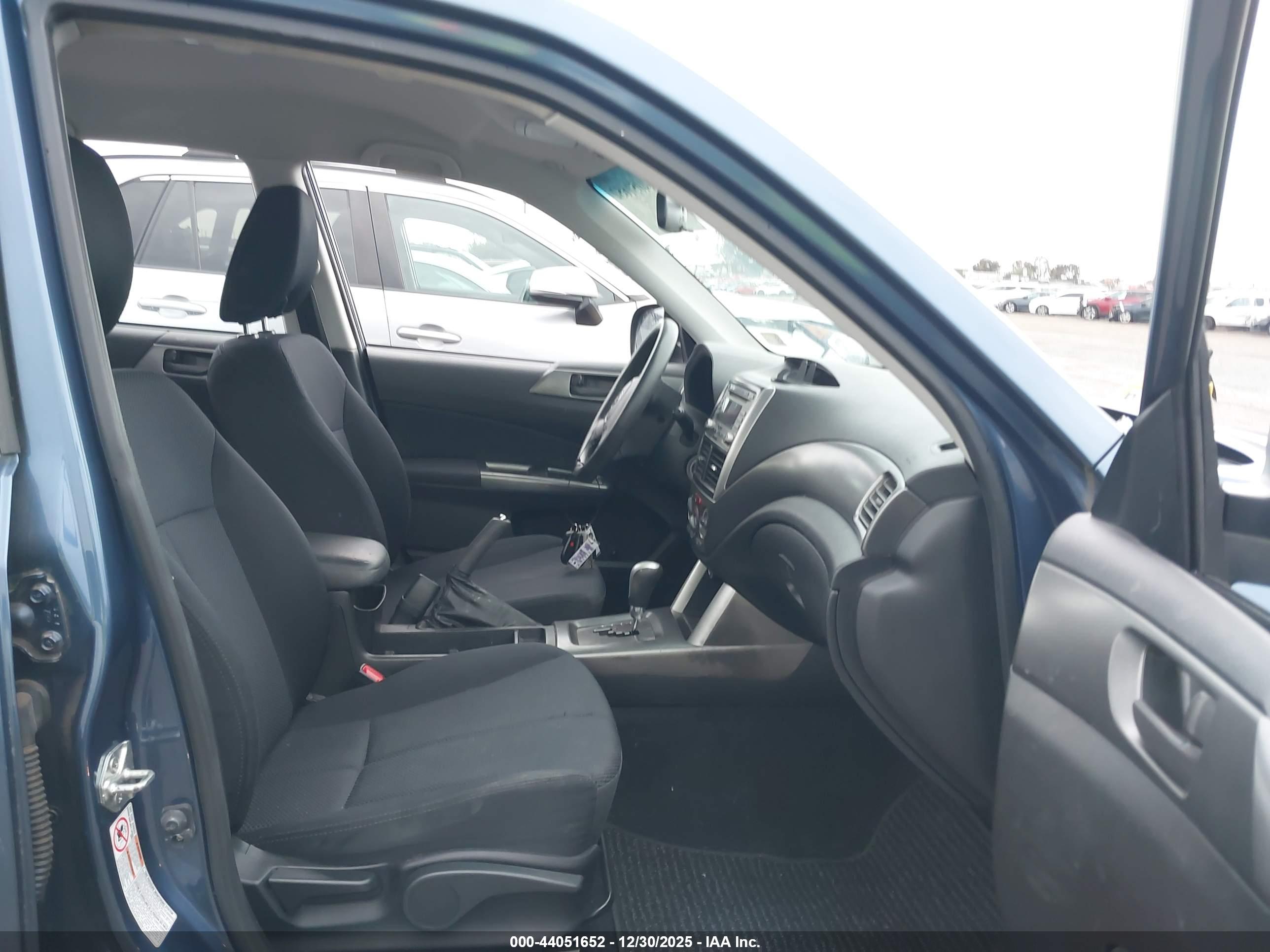 SUBARU FORESTER image 5