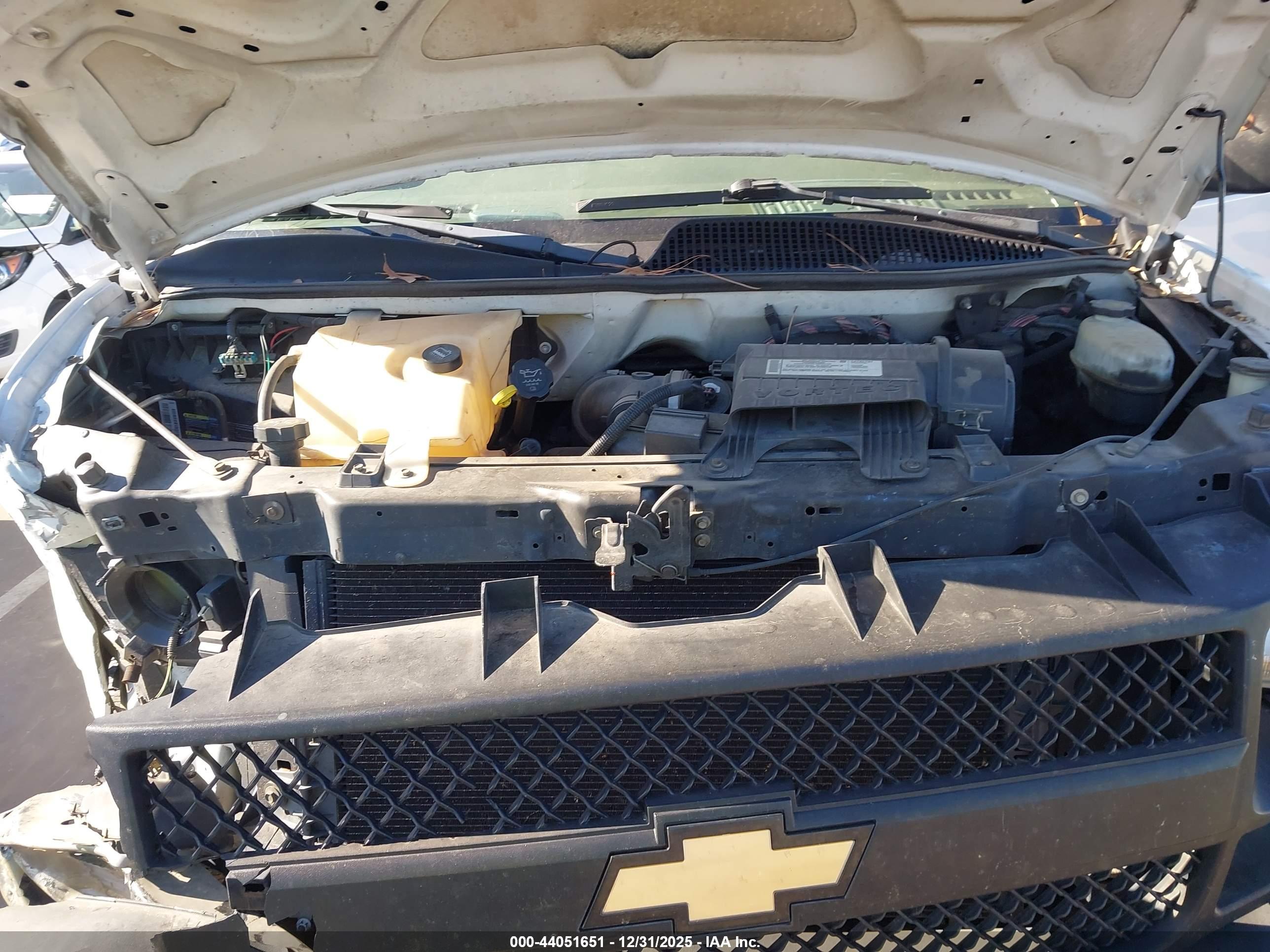 CHEVROLET EXPRESS image 10