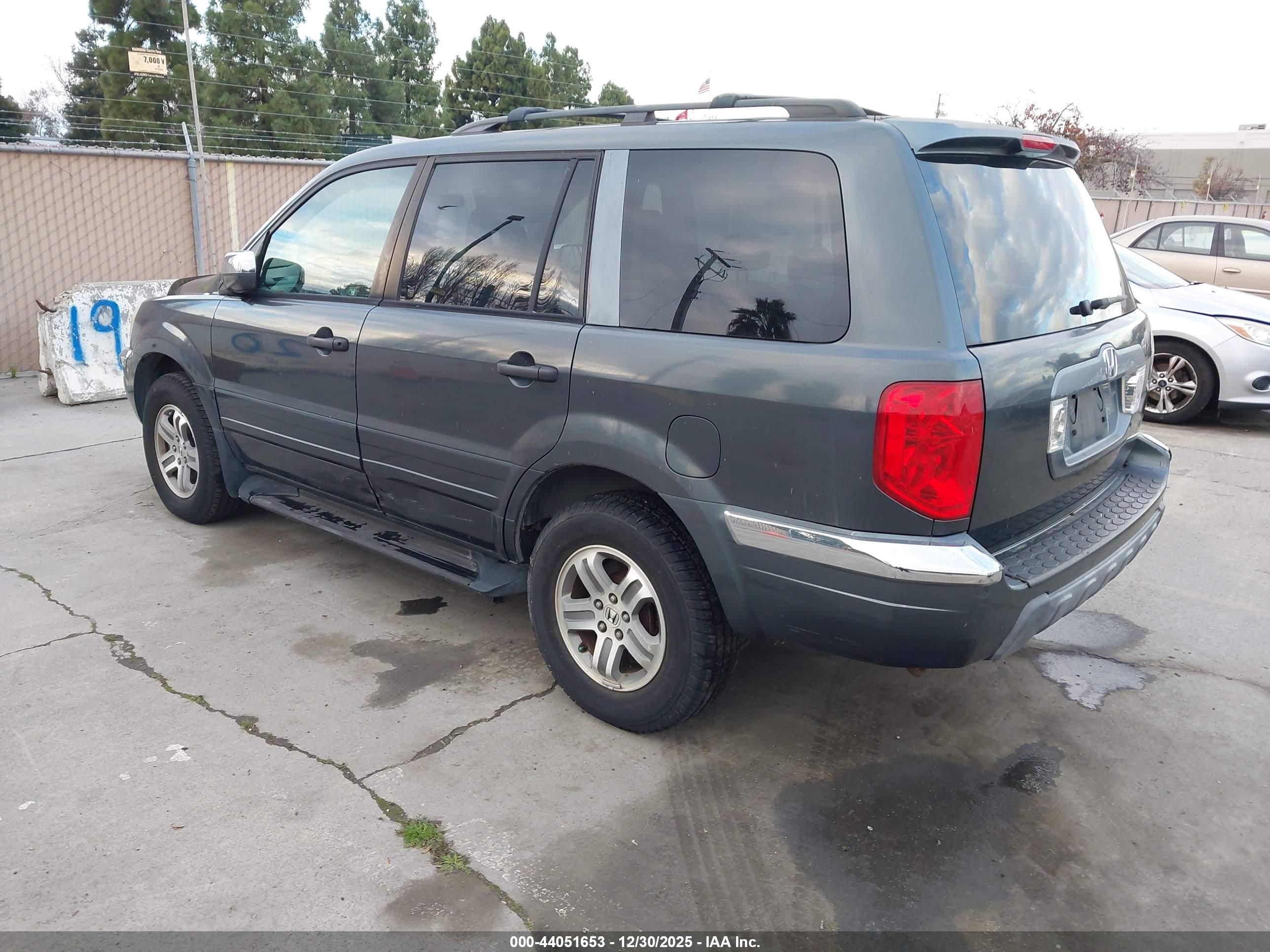 HONDA PILOT image 3