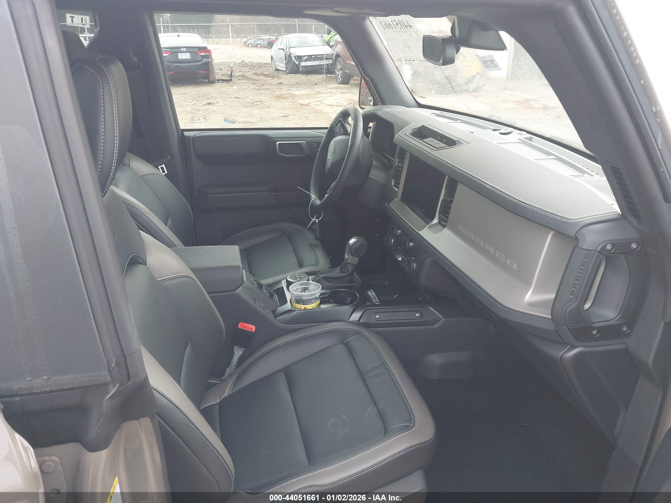 FORD BRONCO image 5