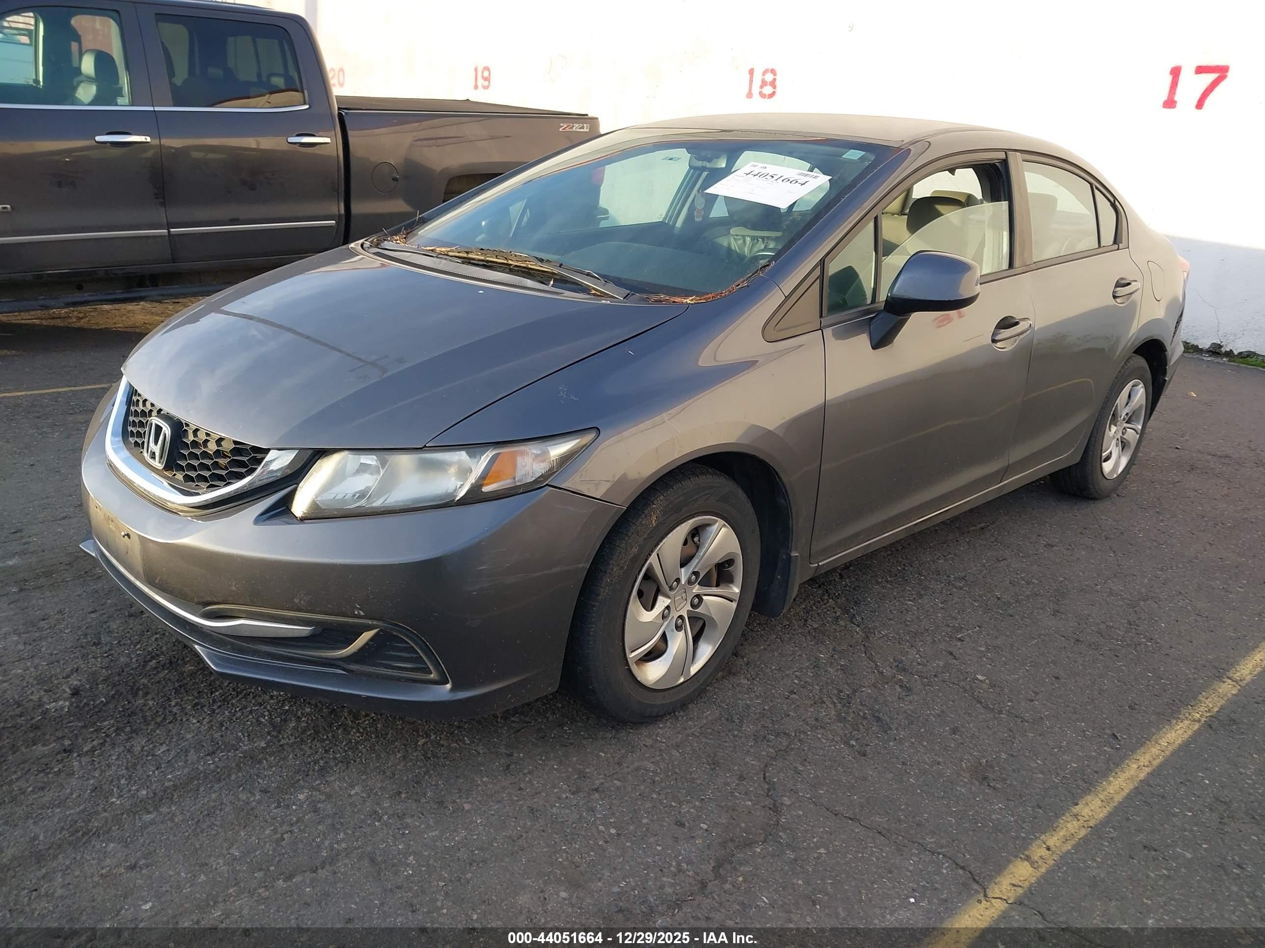 HONDA CIVIC image 2