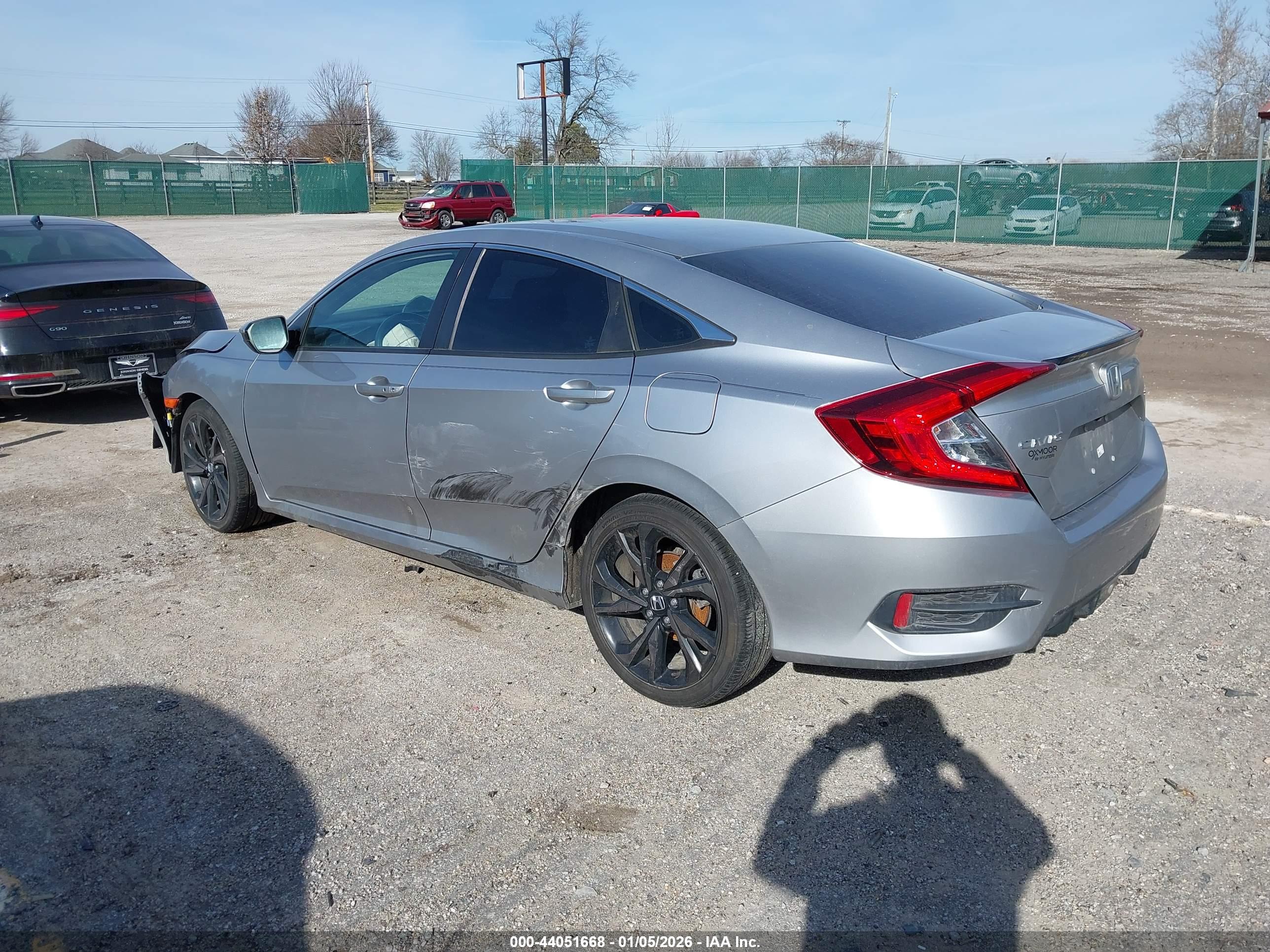 HONDA CIVIC image 3