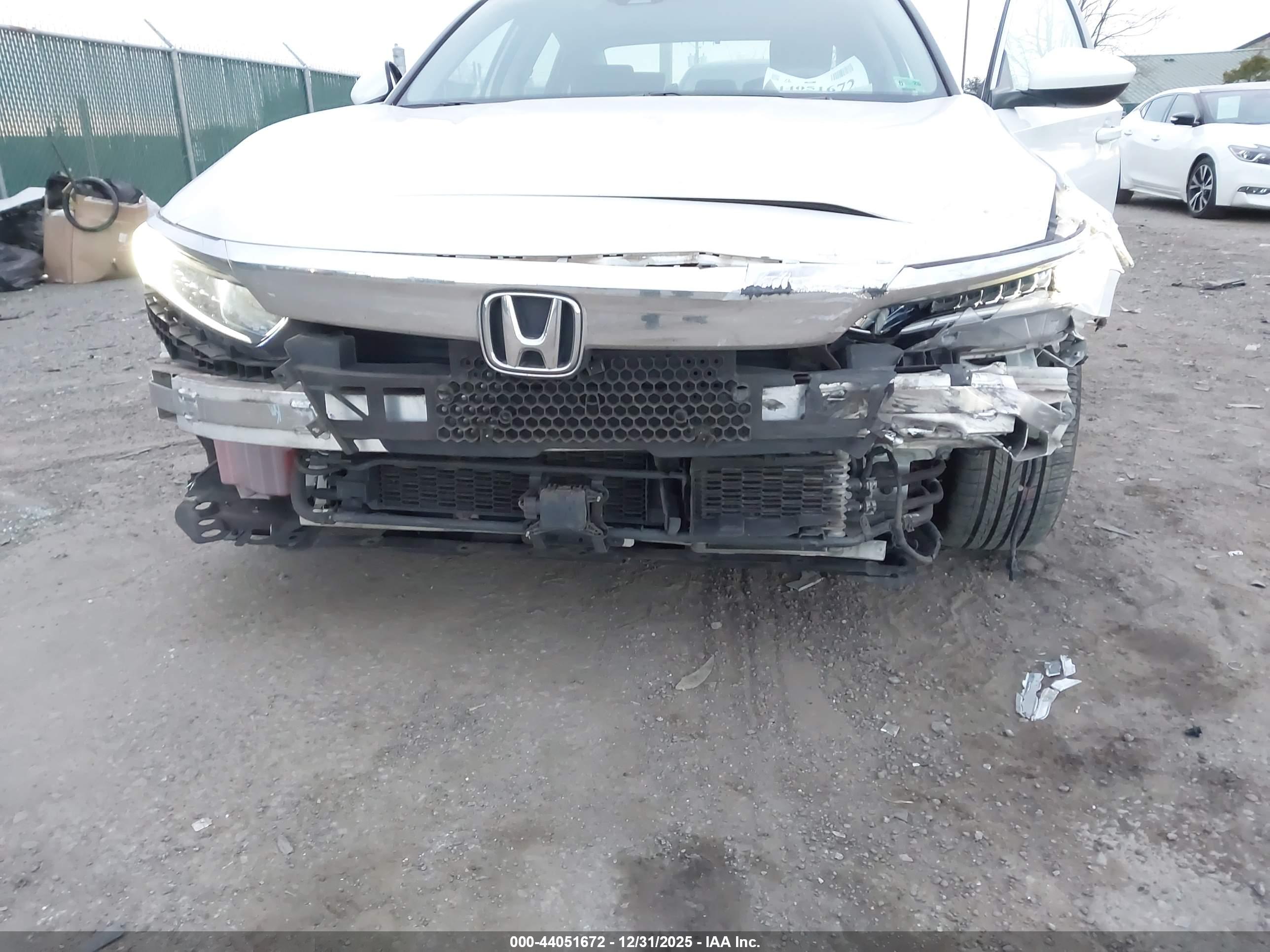 HONDA ACCORD image 6
