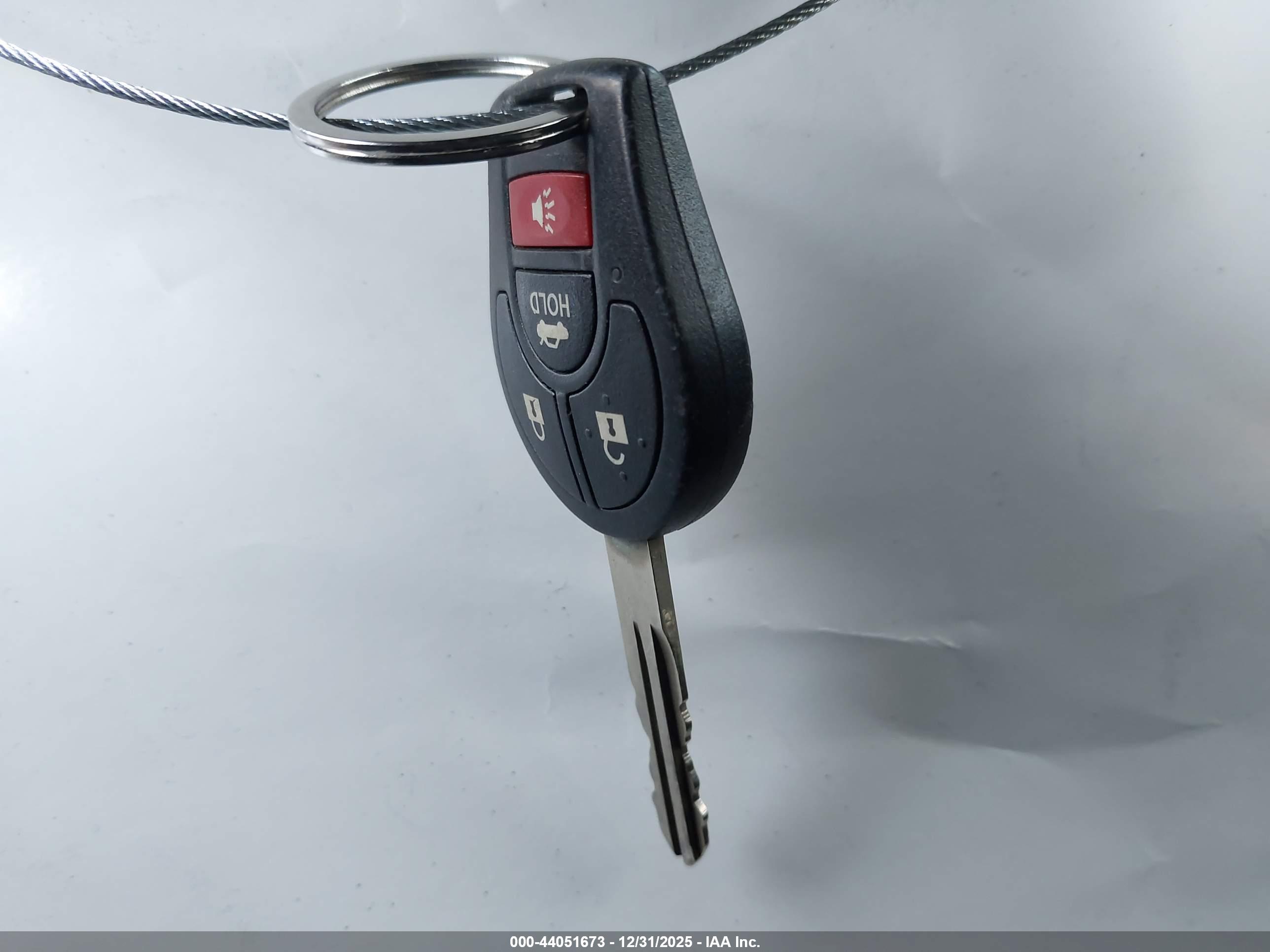 NISSAN VERSA image 11