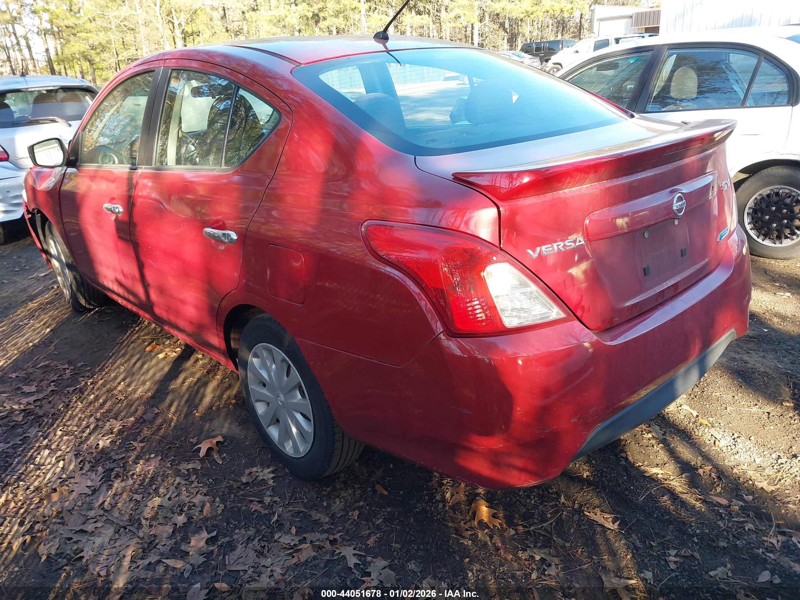 NISSAN VERSA image 3