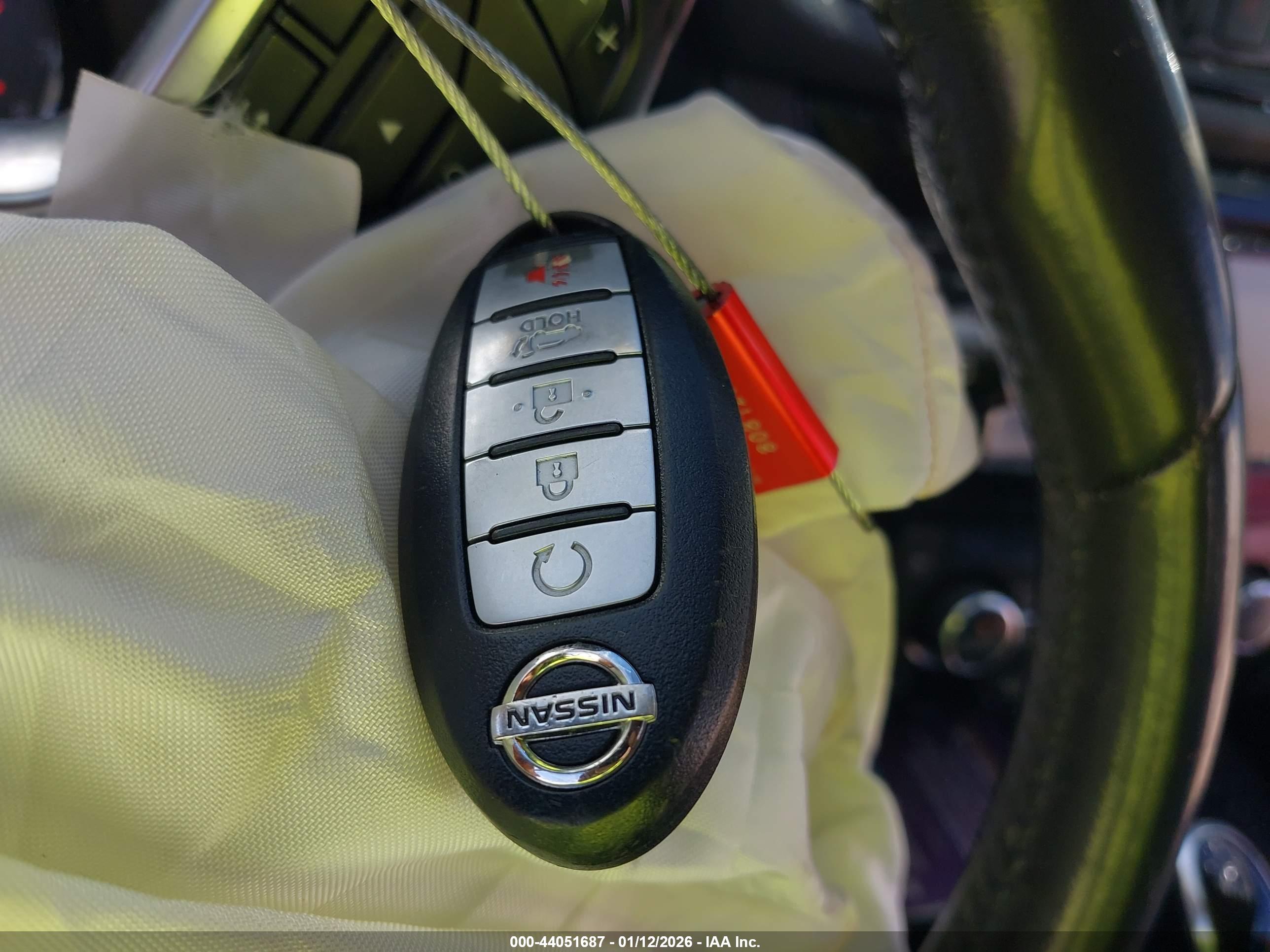 NISSAN ROGUE image 11