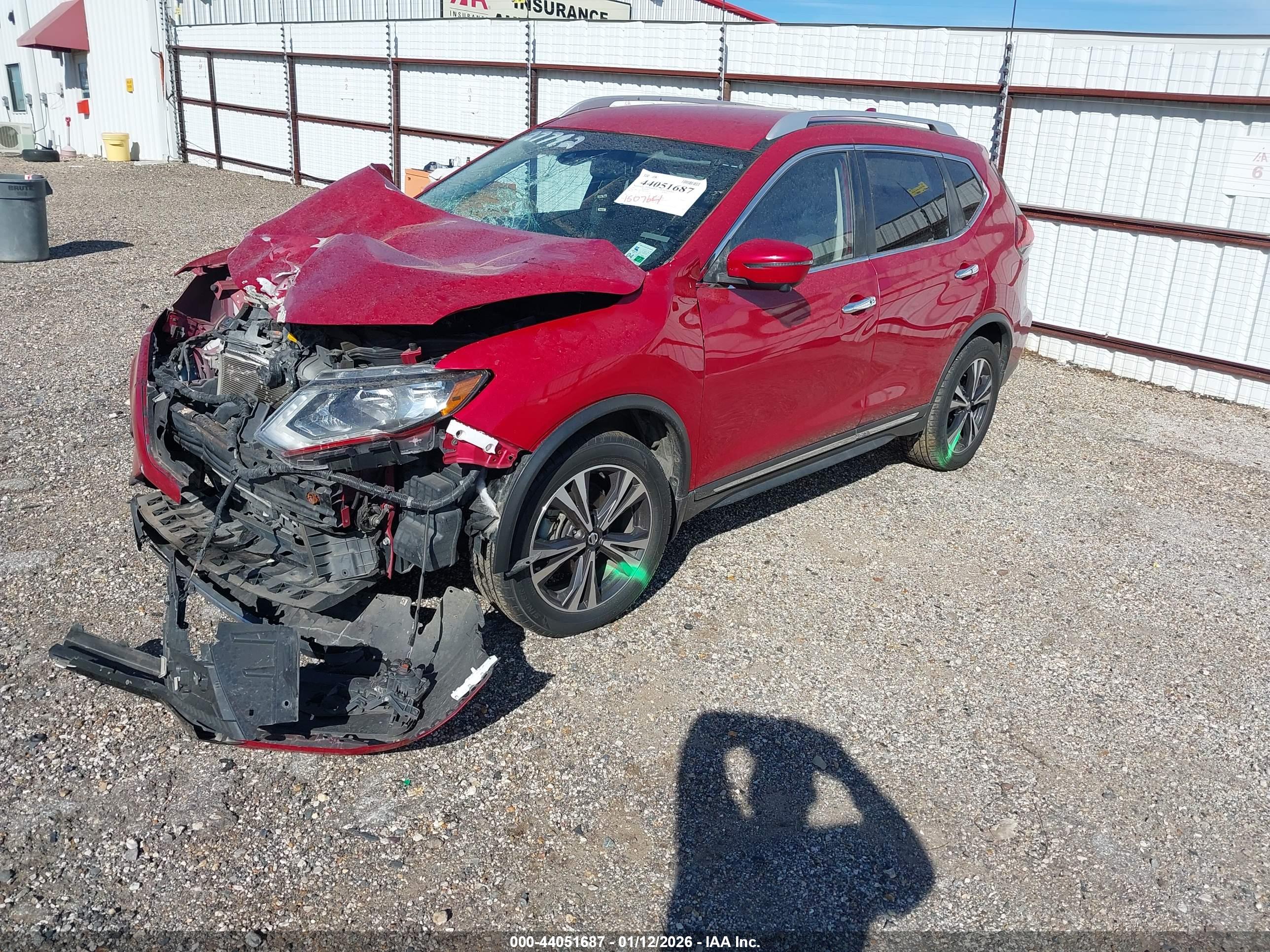 NISSAN ROGUE image 2