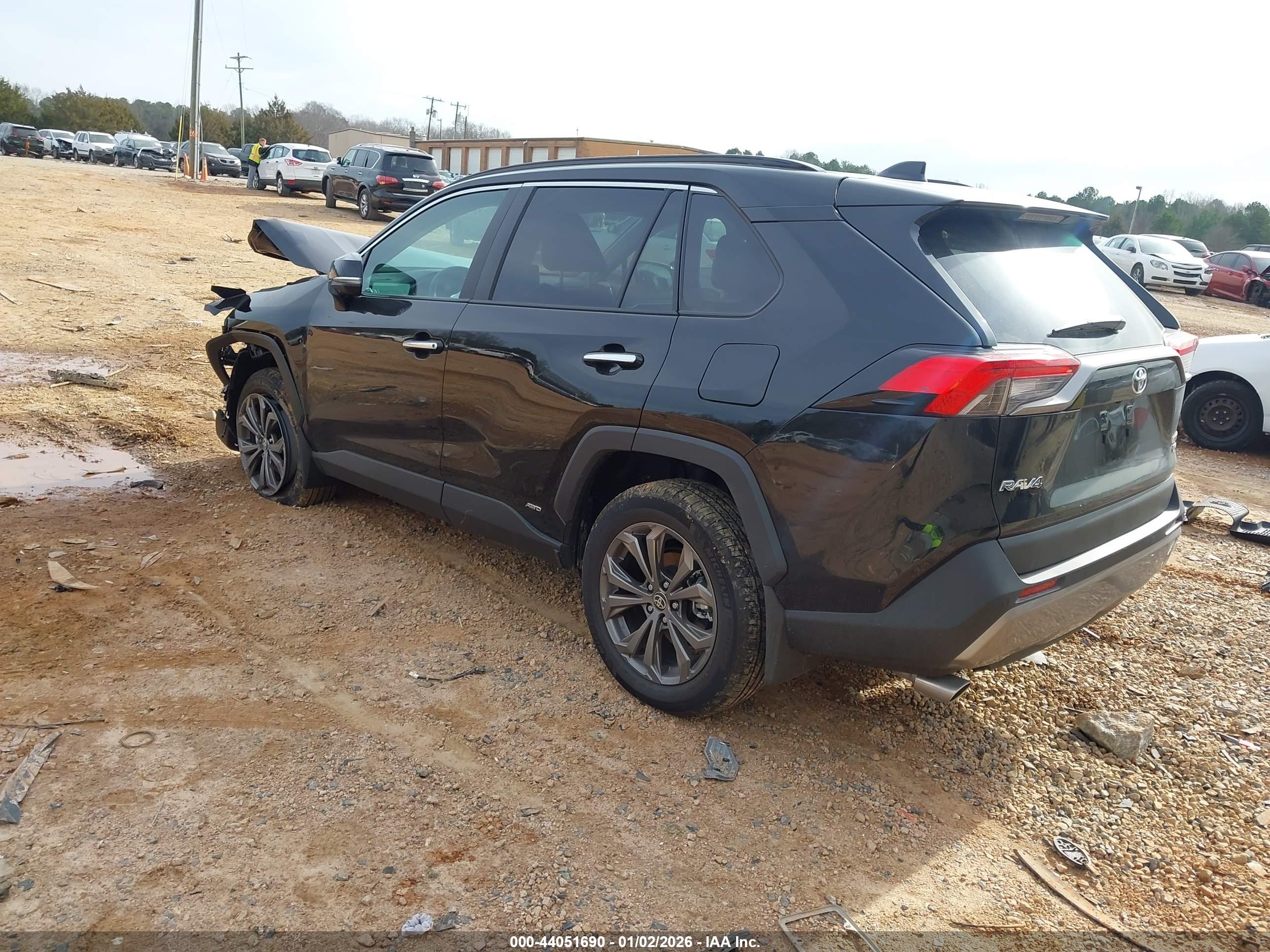 TOYOTA RAV4 image 3