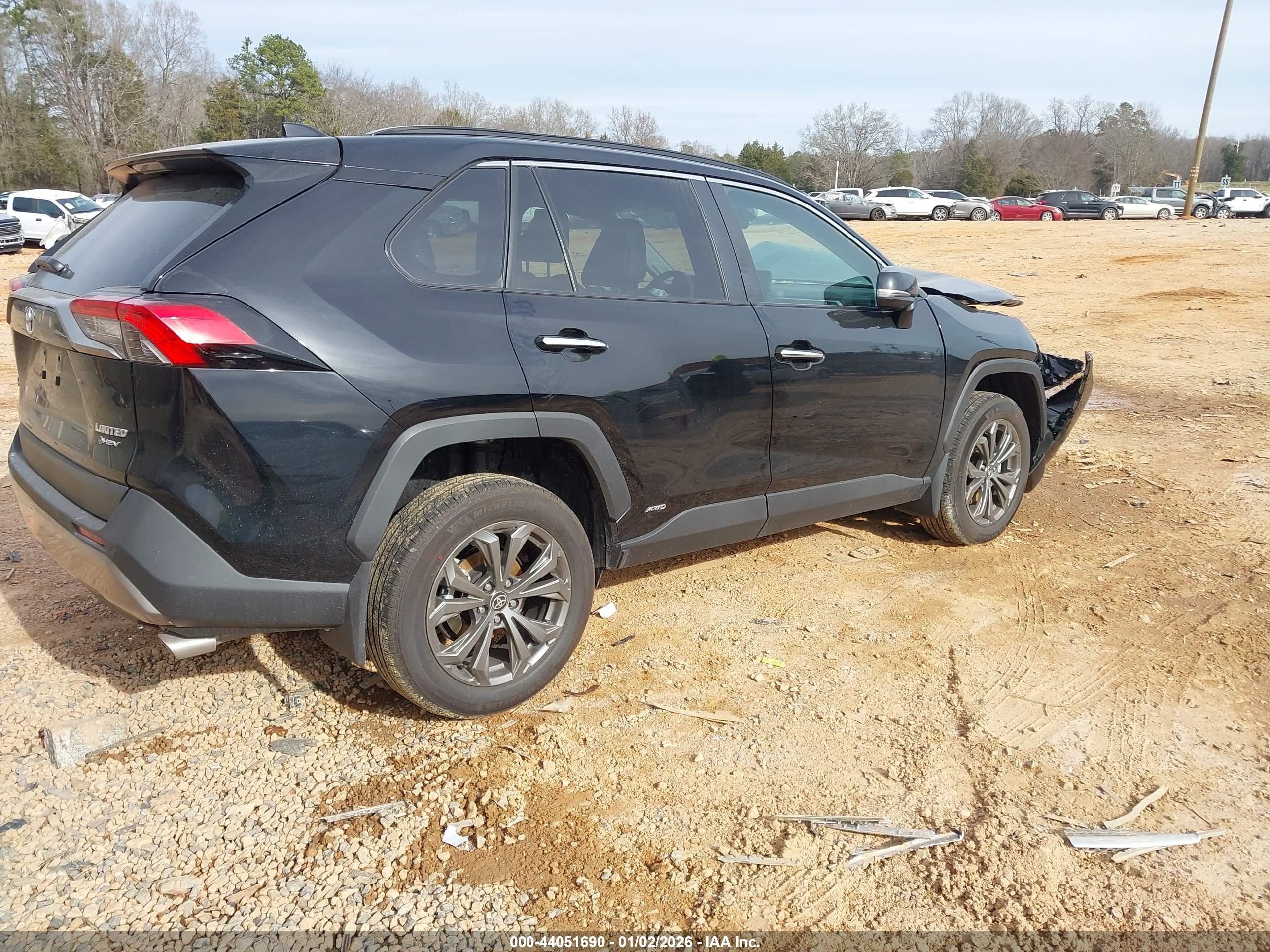 TOYOTA RAV4 image 4