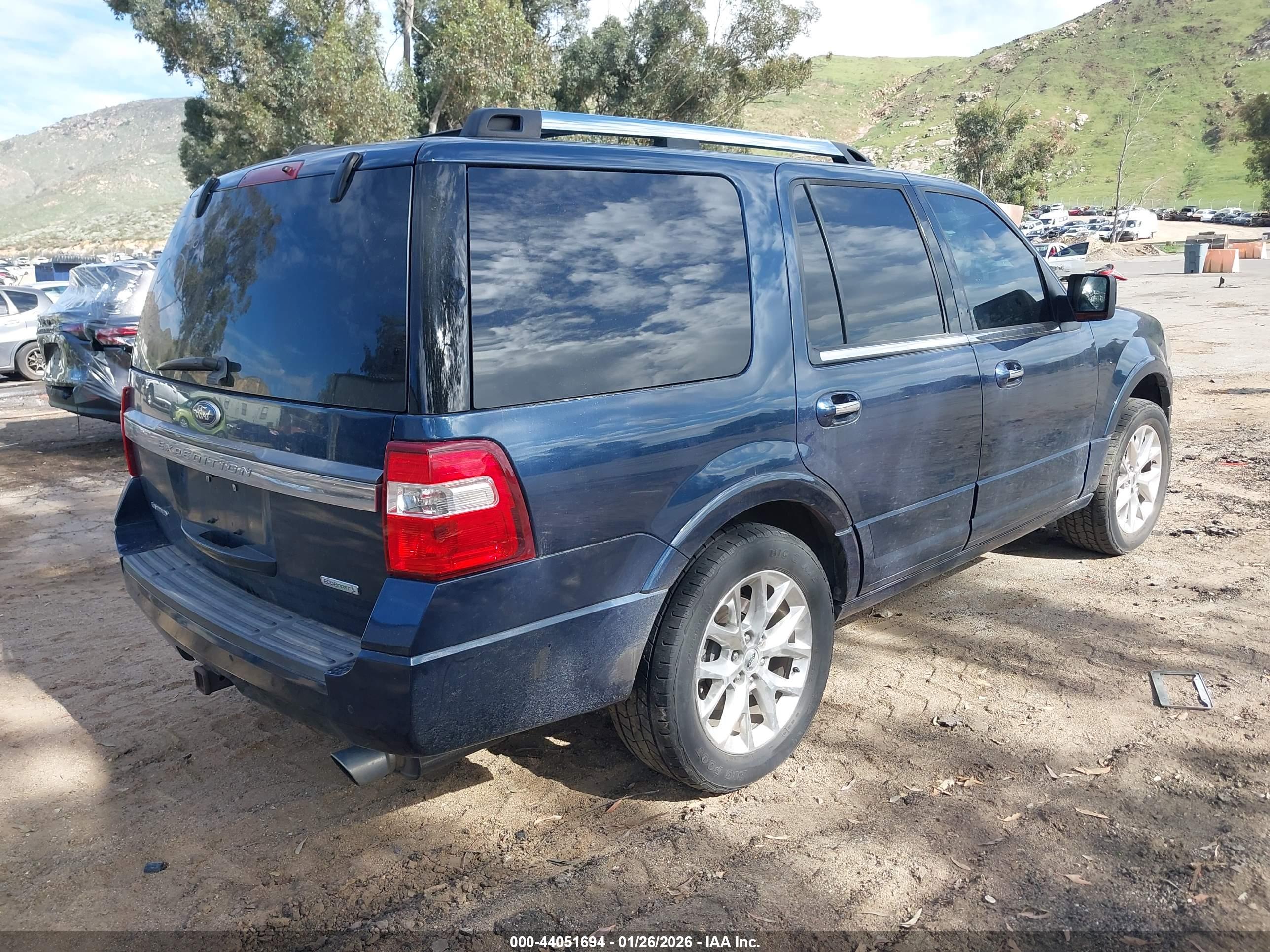 FORD EXPEDITION image 4
