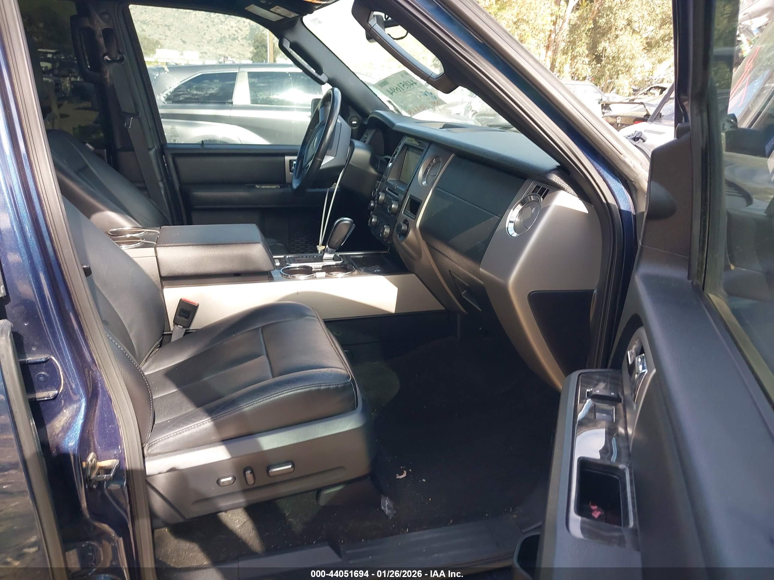 FORD EXPEDITION image 5