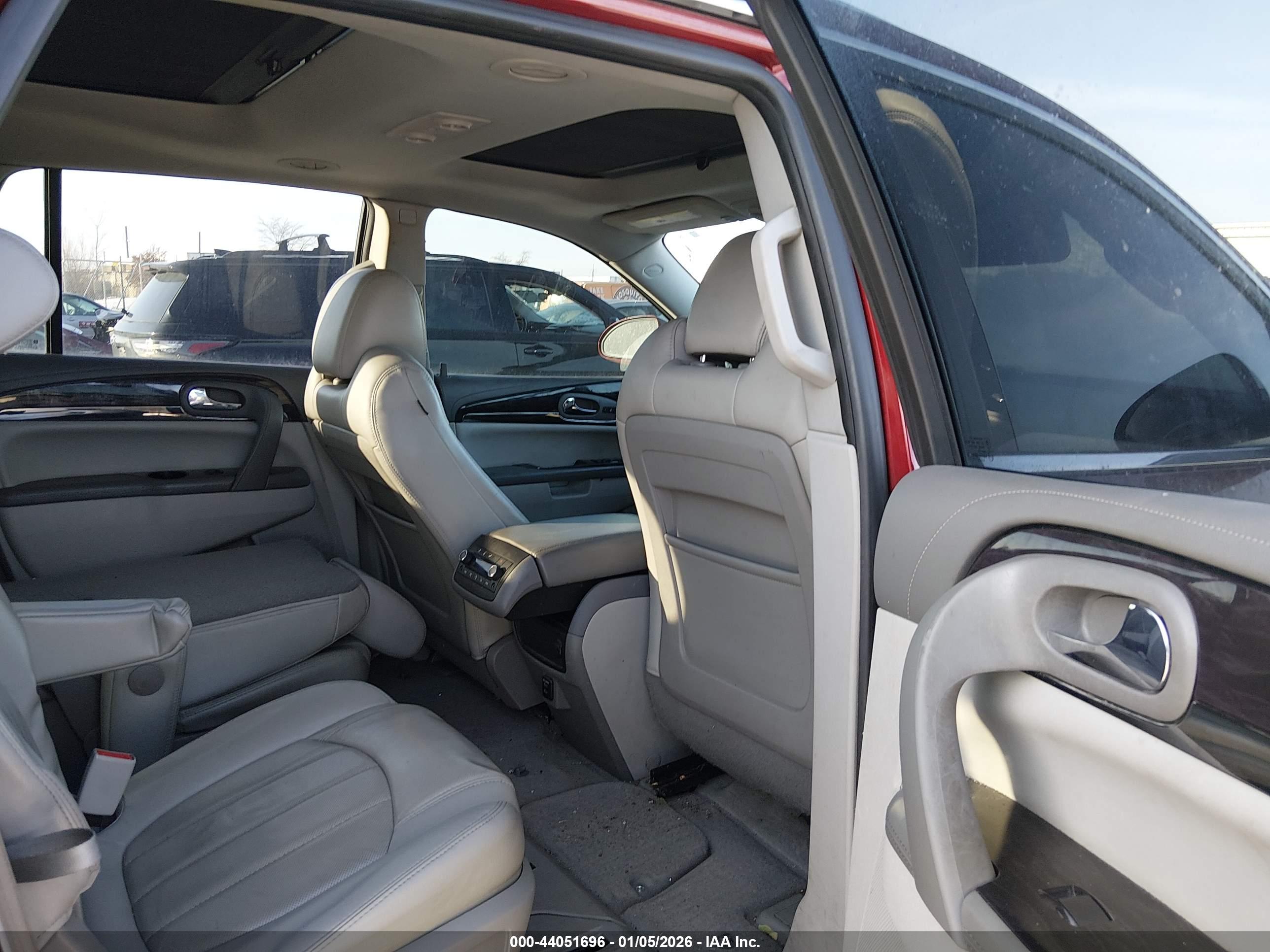 BUICK ENCLAVE image 8