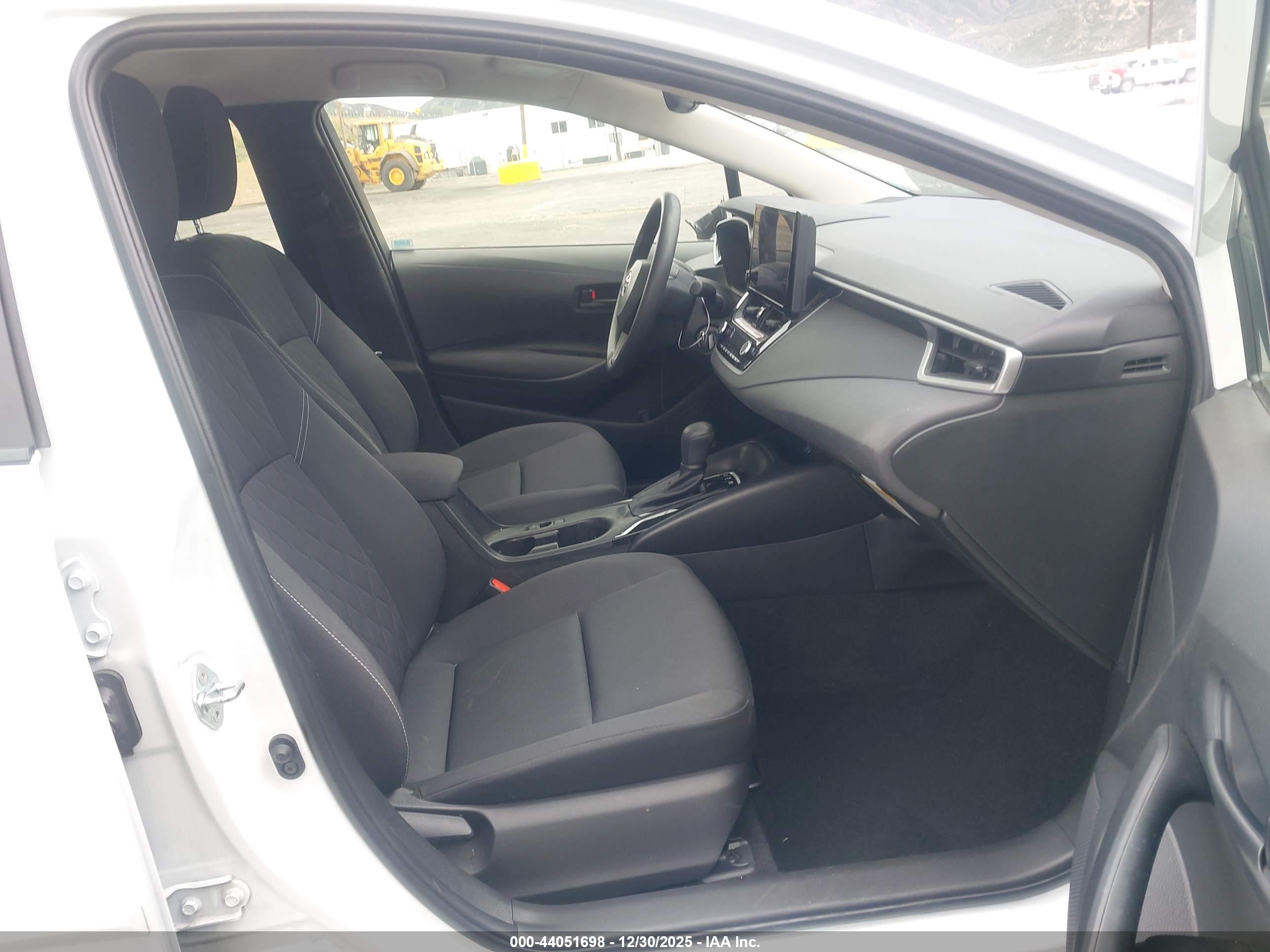 TOYOTA COROLLA image 5