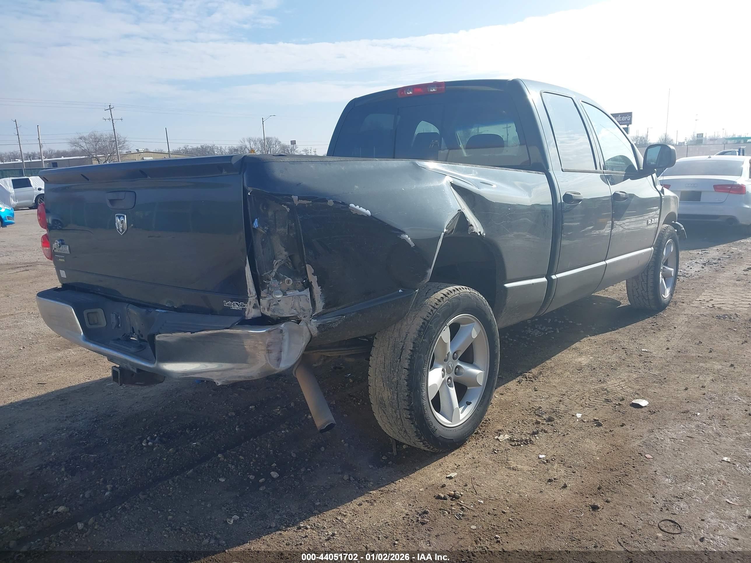 DODGE RAM image 4