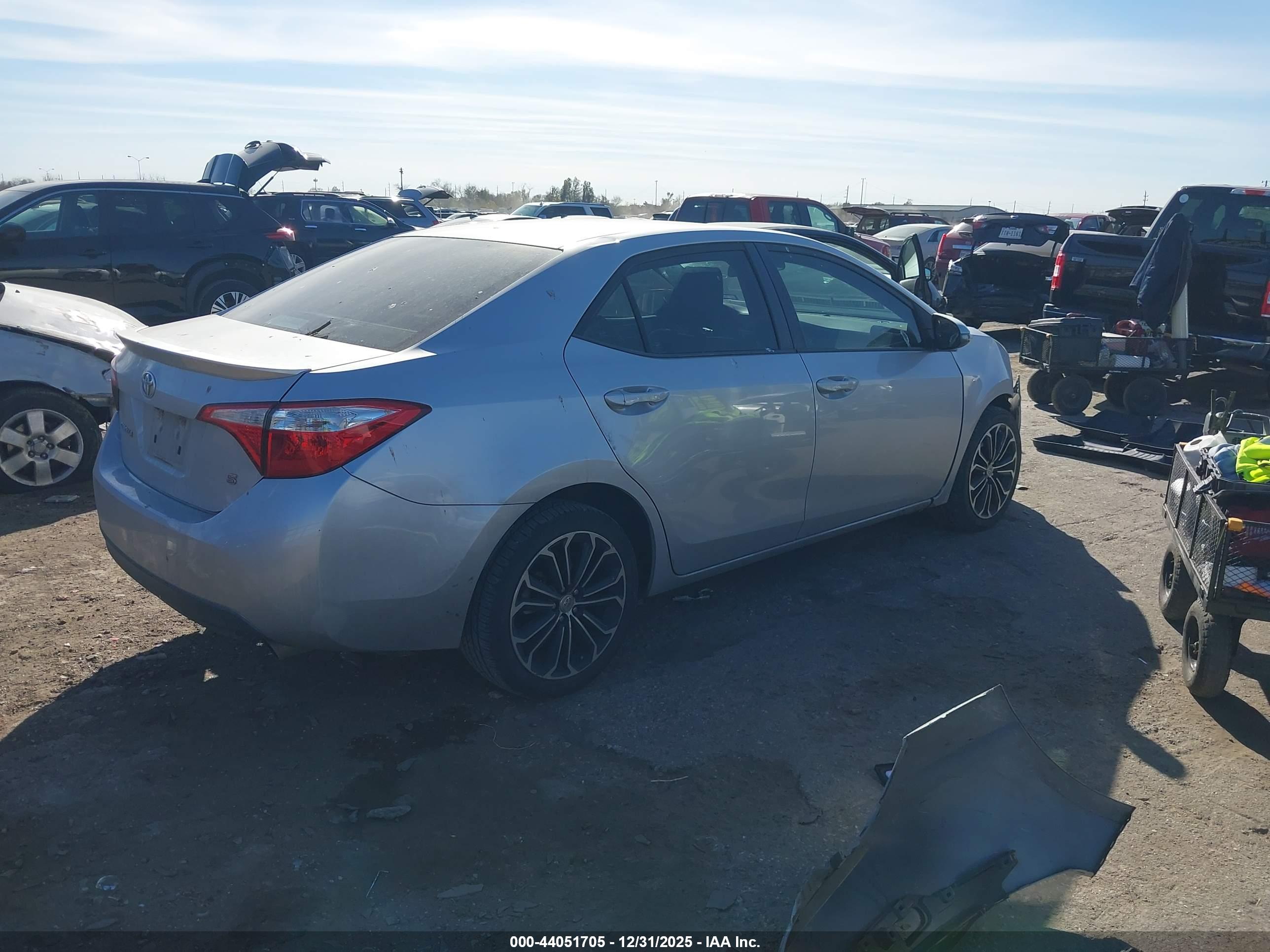 TOYOTA COROLLA image 4