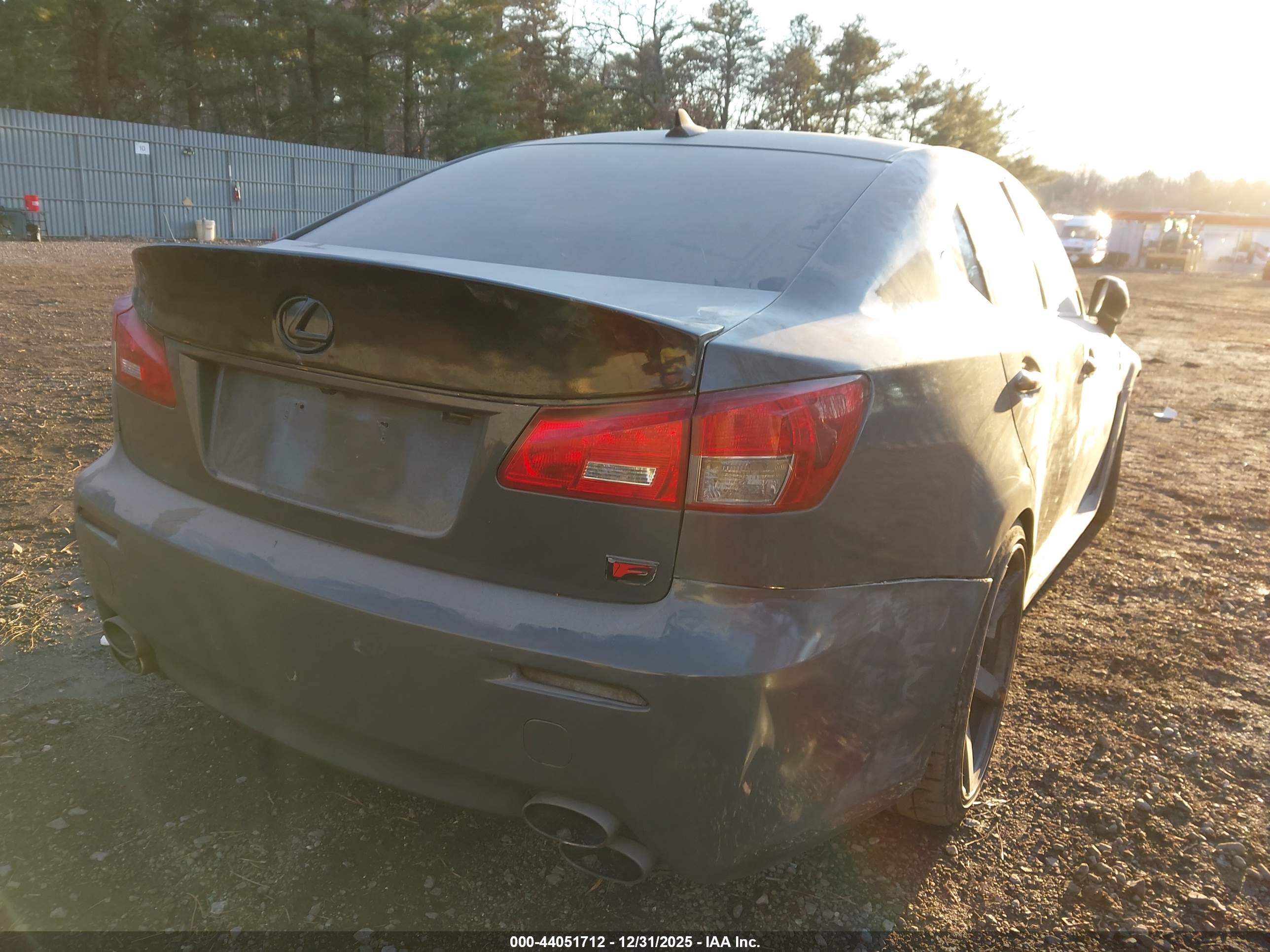 LEXUS IS image 4
