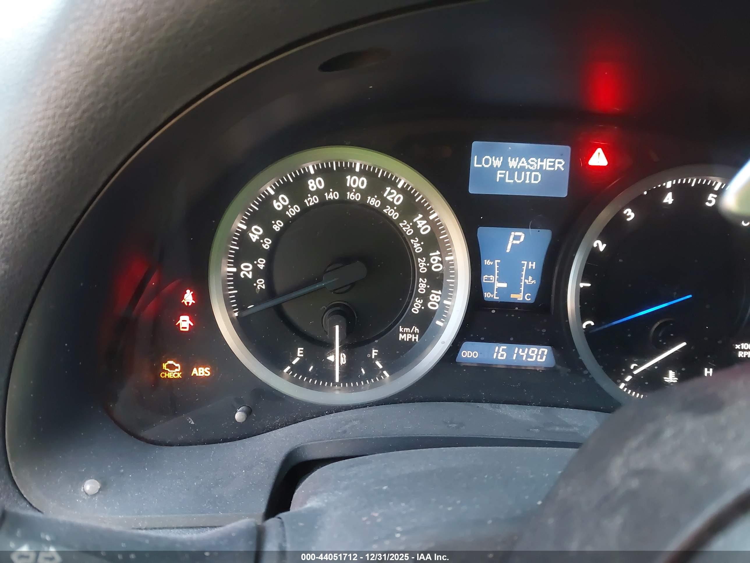 LEXUS IS image 7