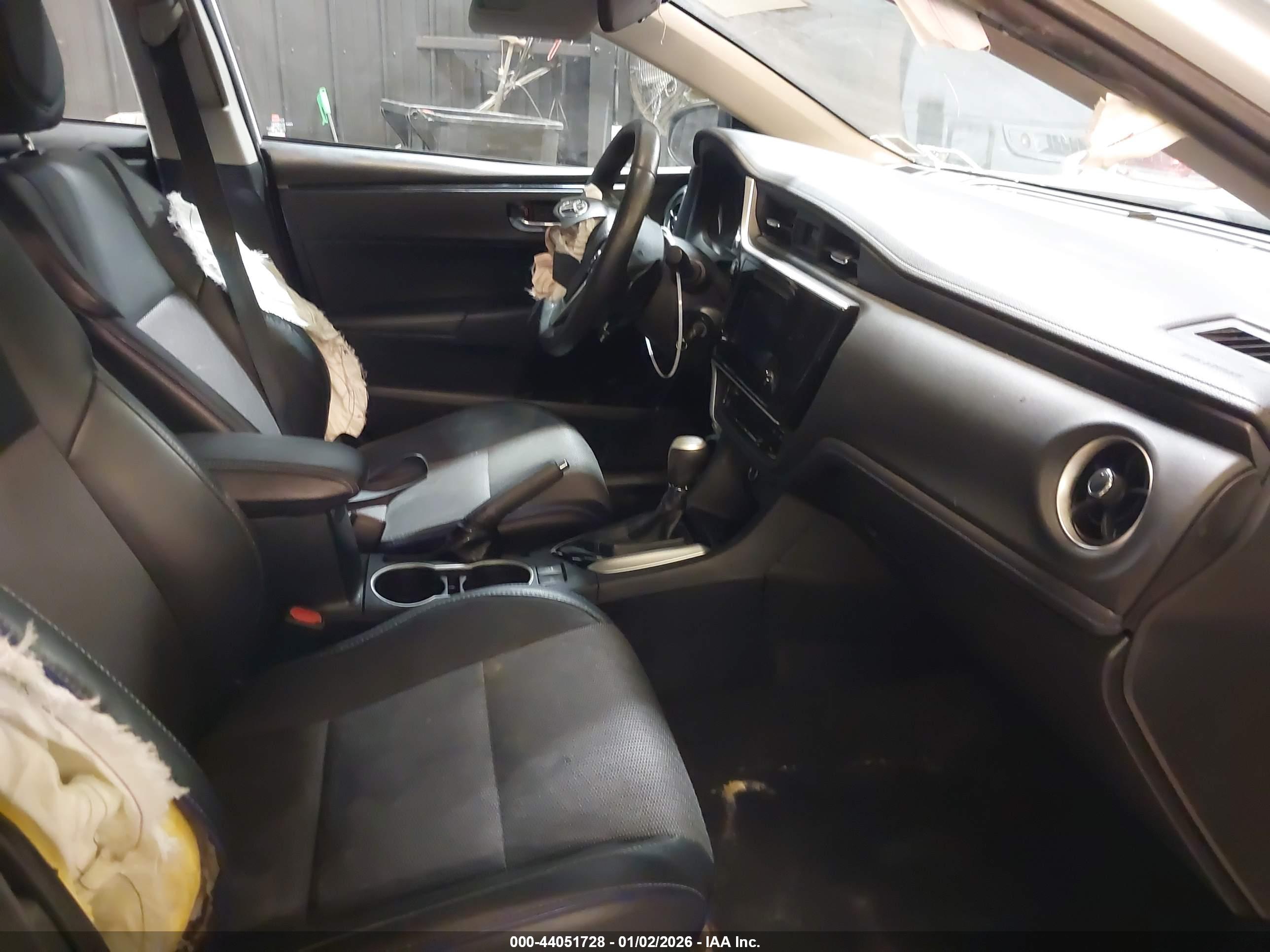 TOYOTA COROLLA image 5