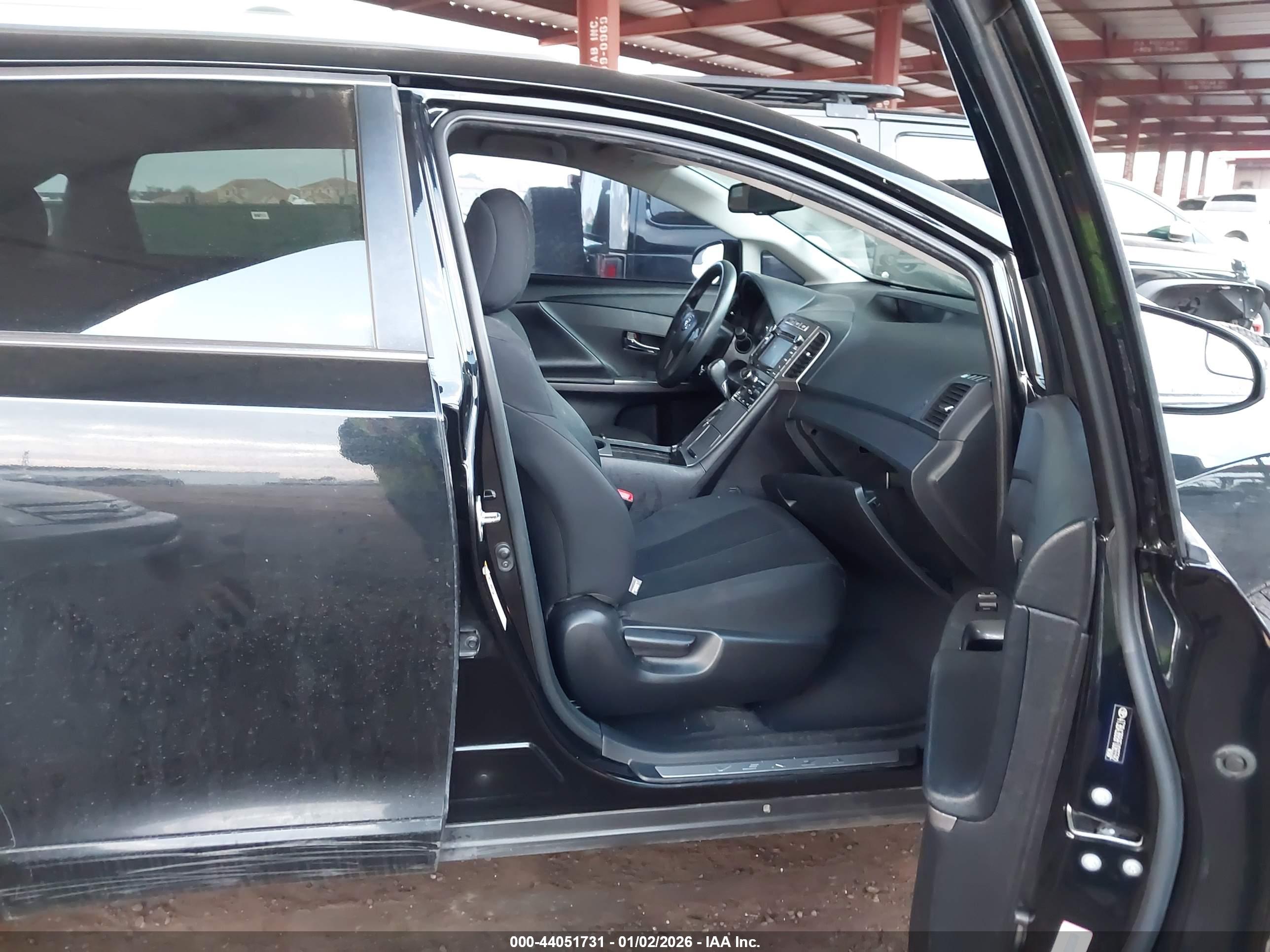 TOYOTA VENZA image 5