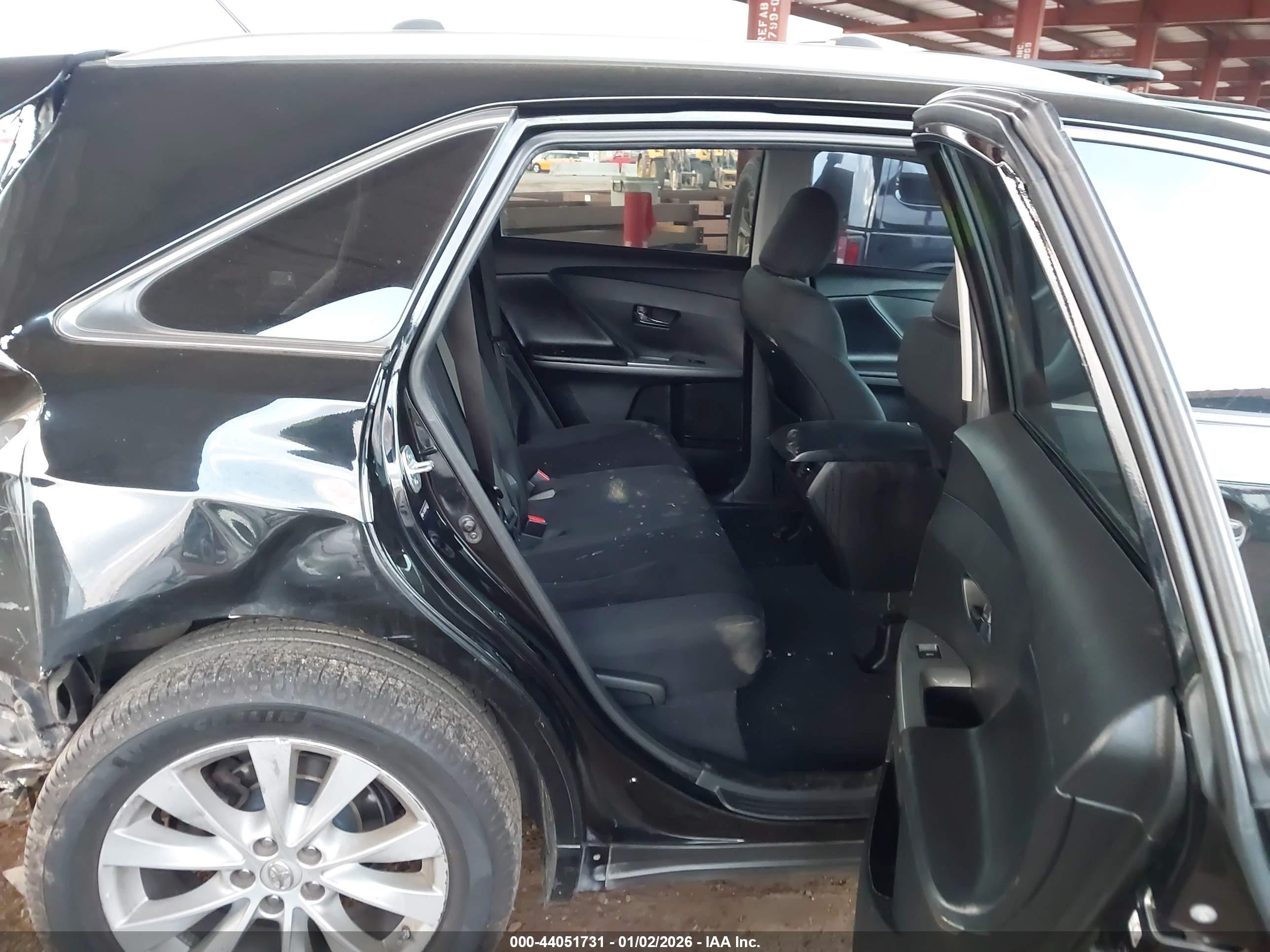 TOYOTA VENZA image 8