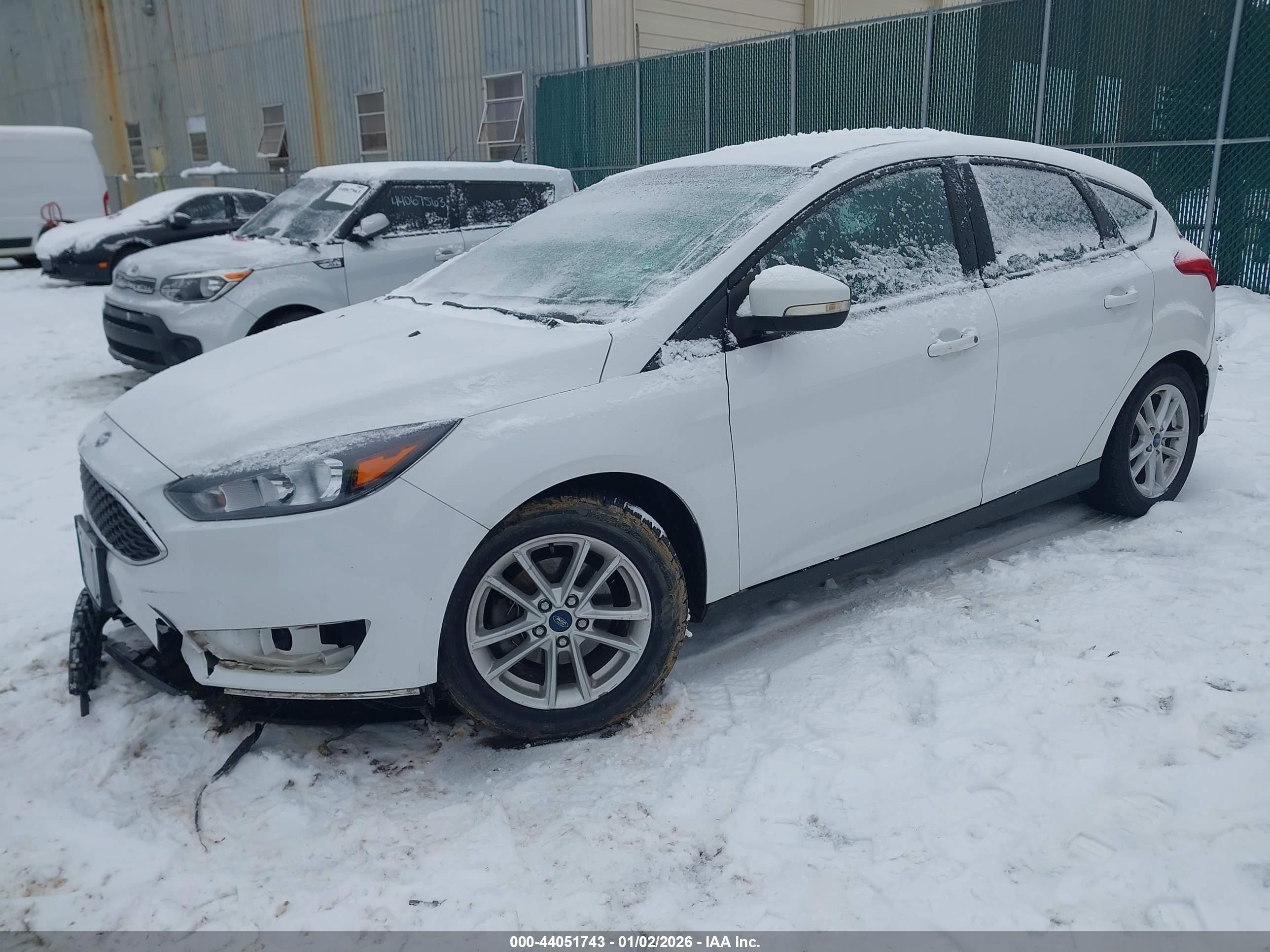 FORD FOCUS image 2