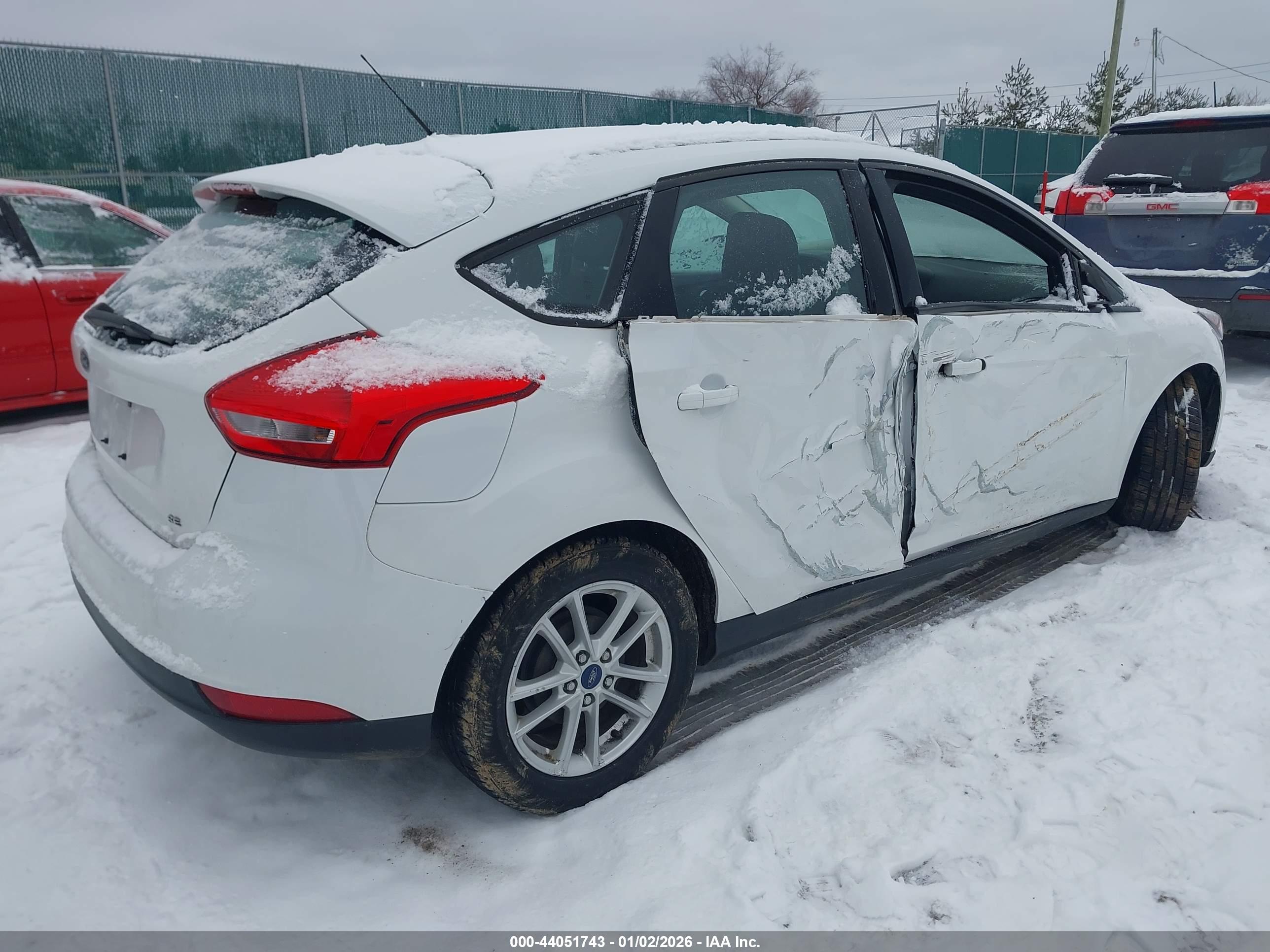 FORD FOCUS image 4