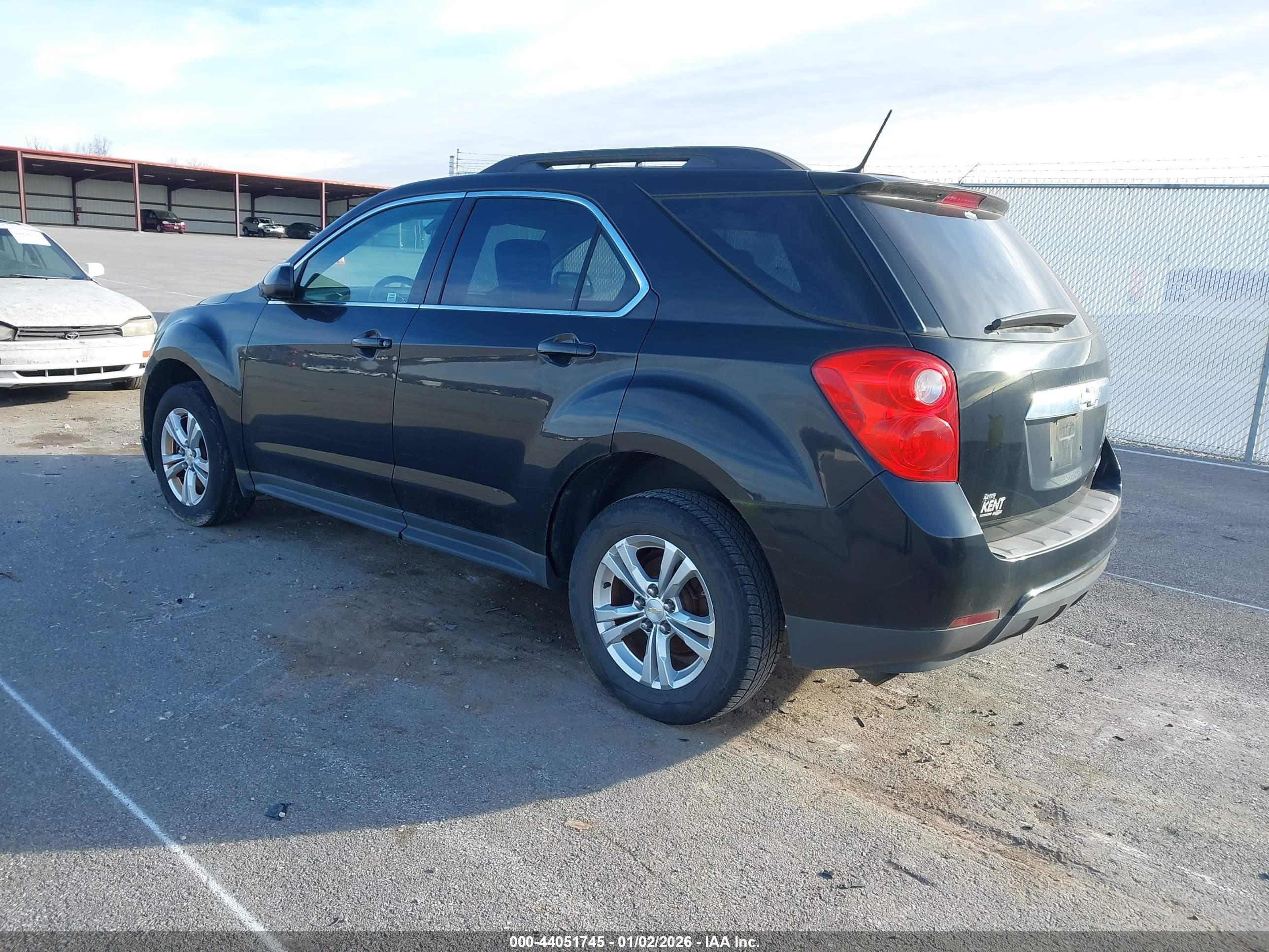 CHEVROLET EQUINOX image 3