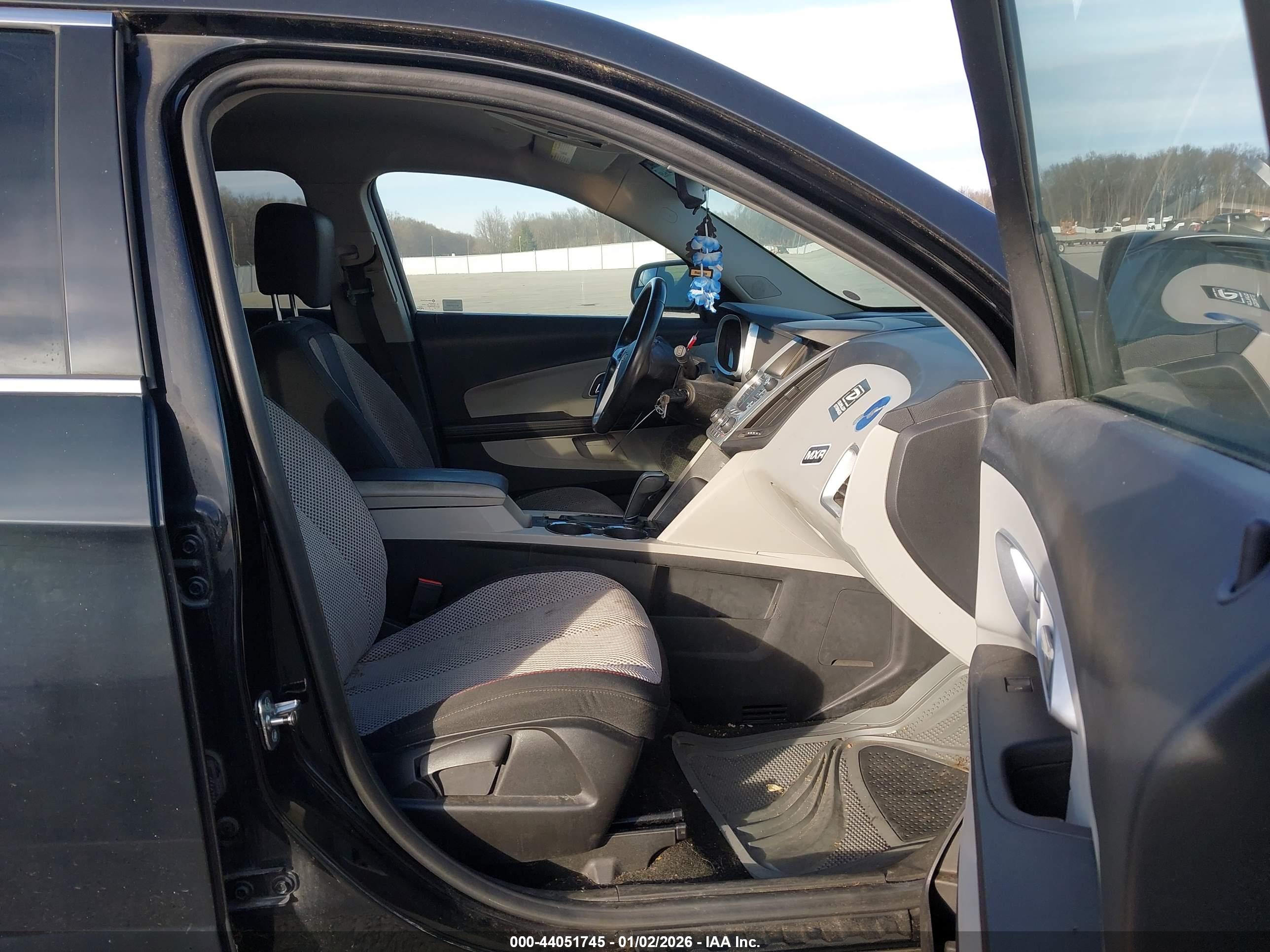 CHEVROLET EQUINOX image 5