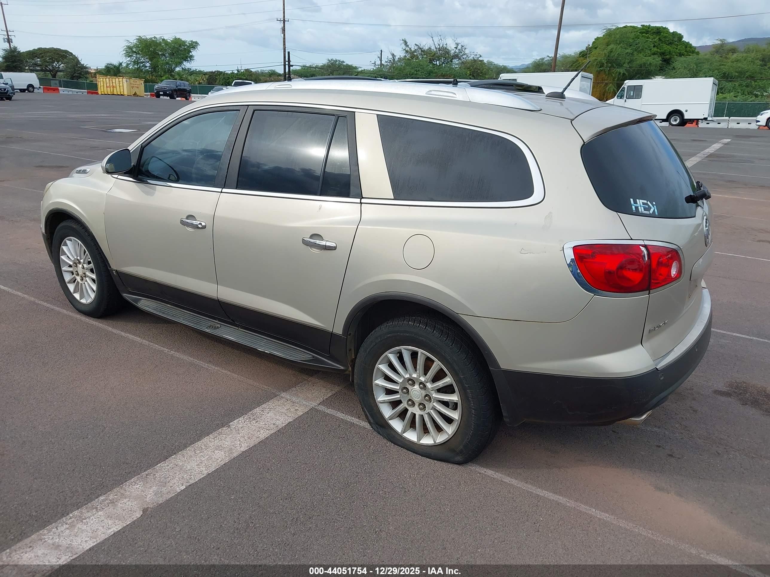 BUICK ENCLAVE image 3