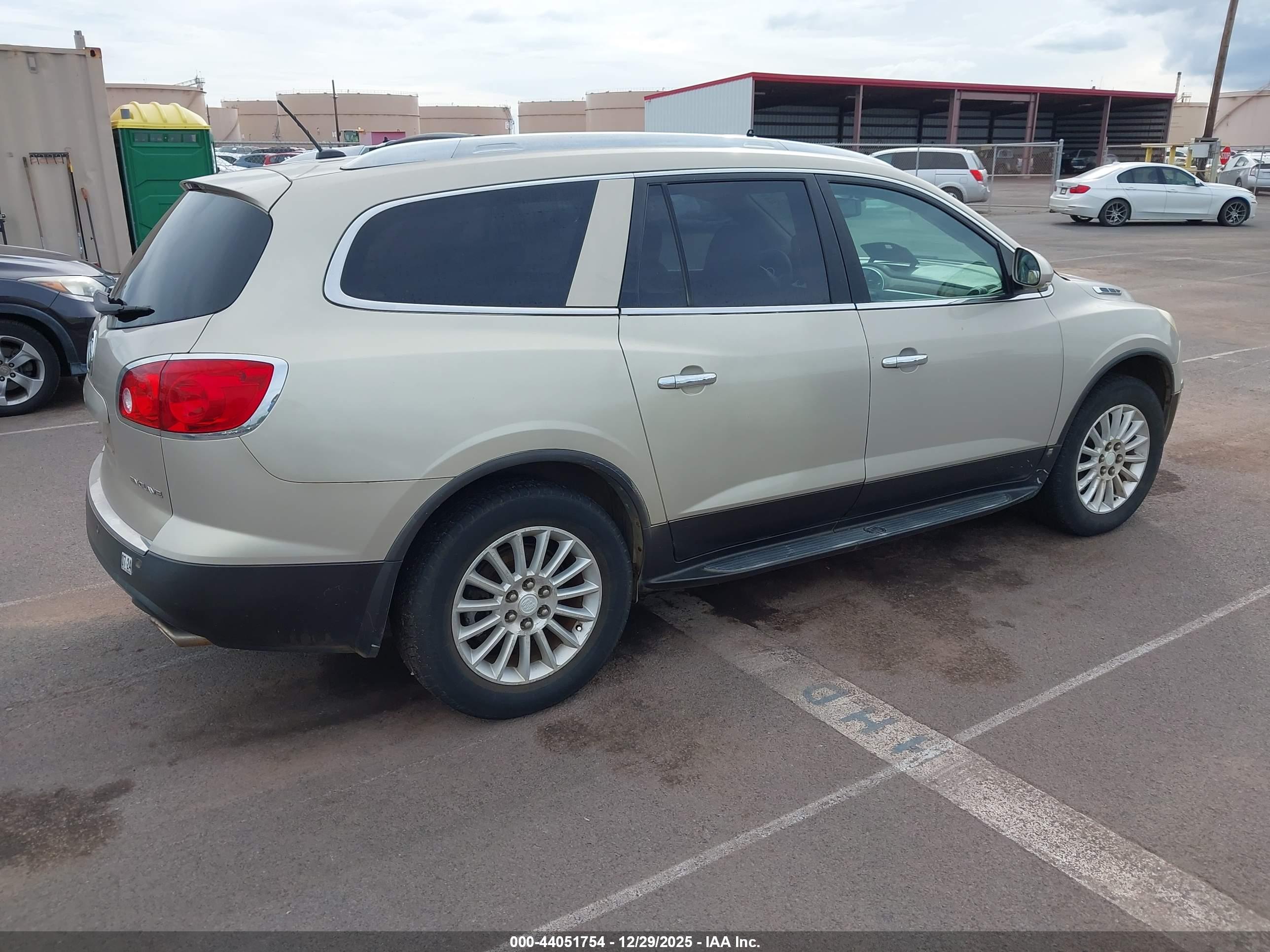 BUICK ENCLAVE image 4