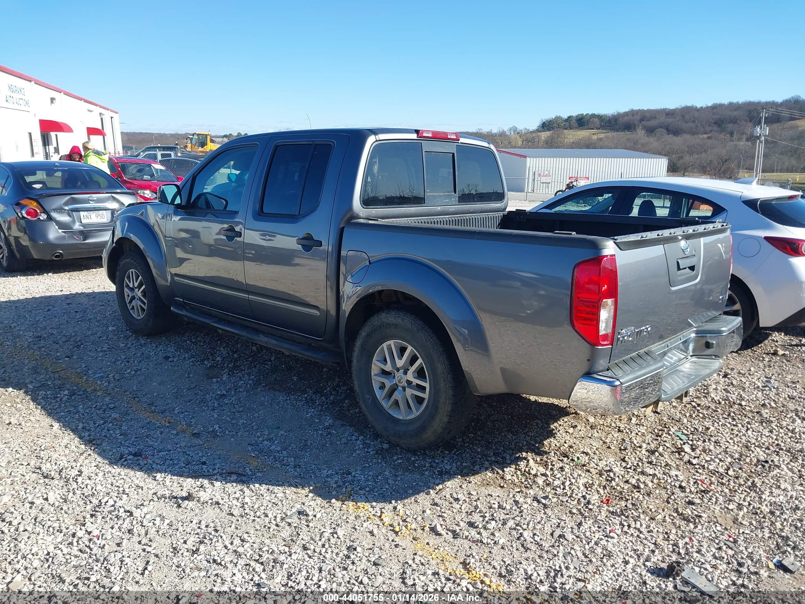 NISSAN FRONTIER image 3