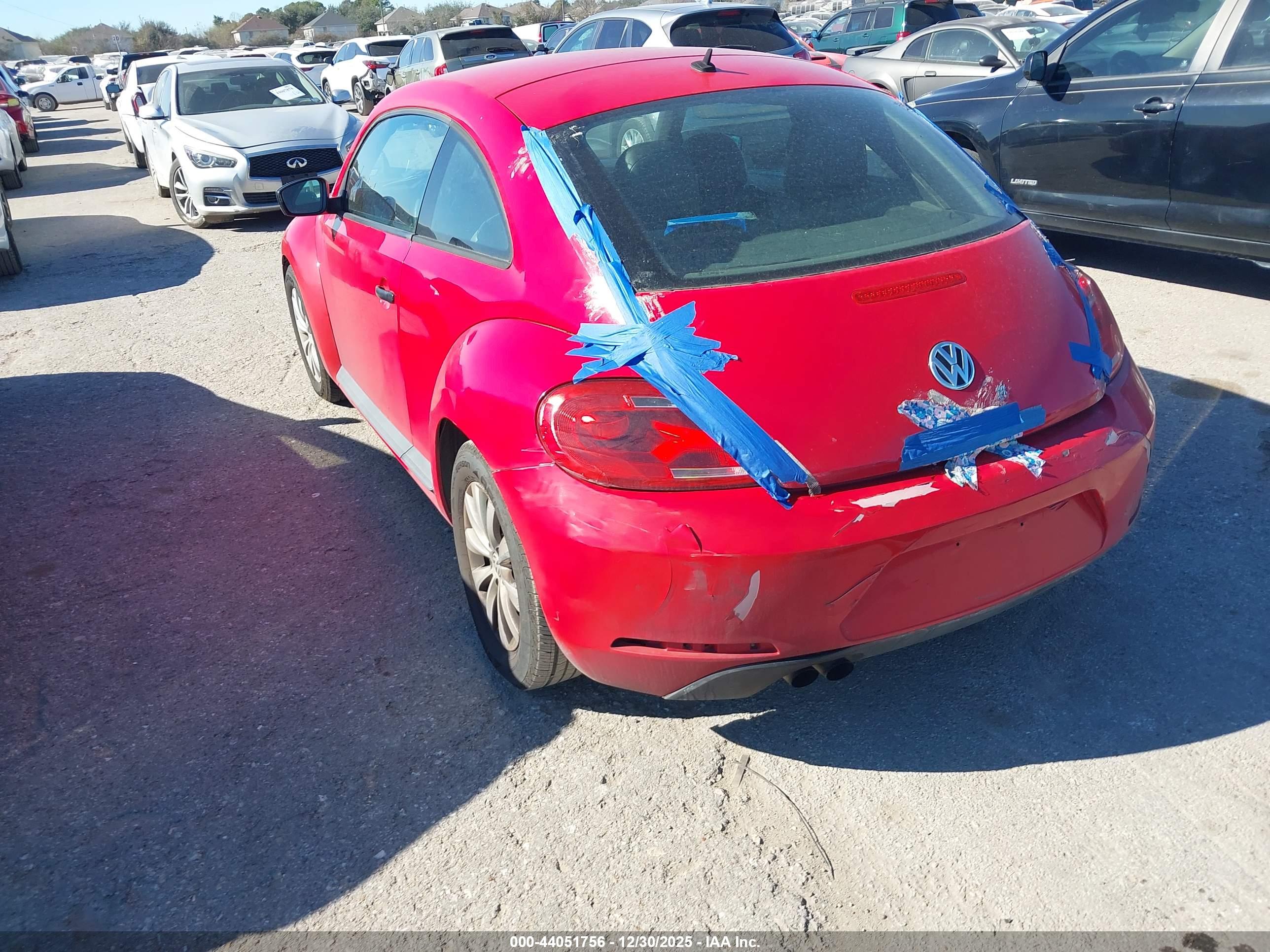 VOLKSWAGEN BEETLE image 3