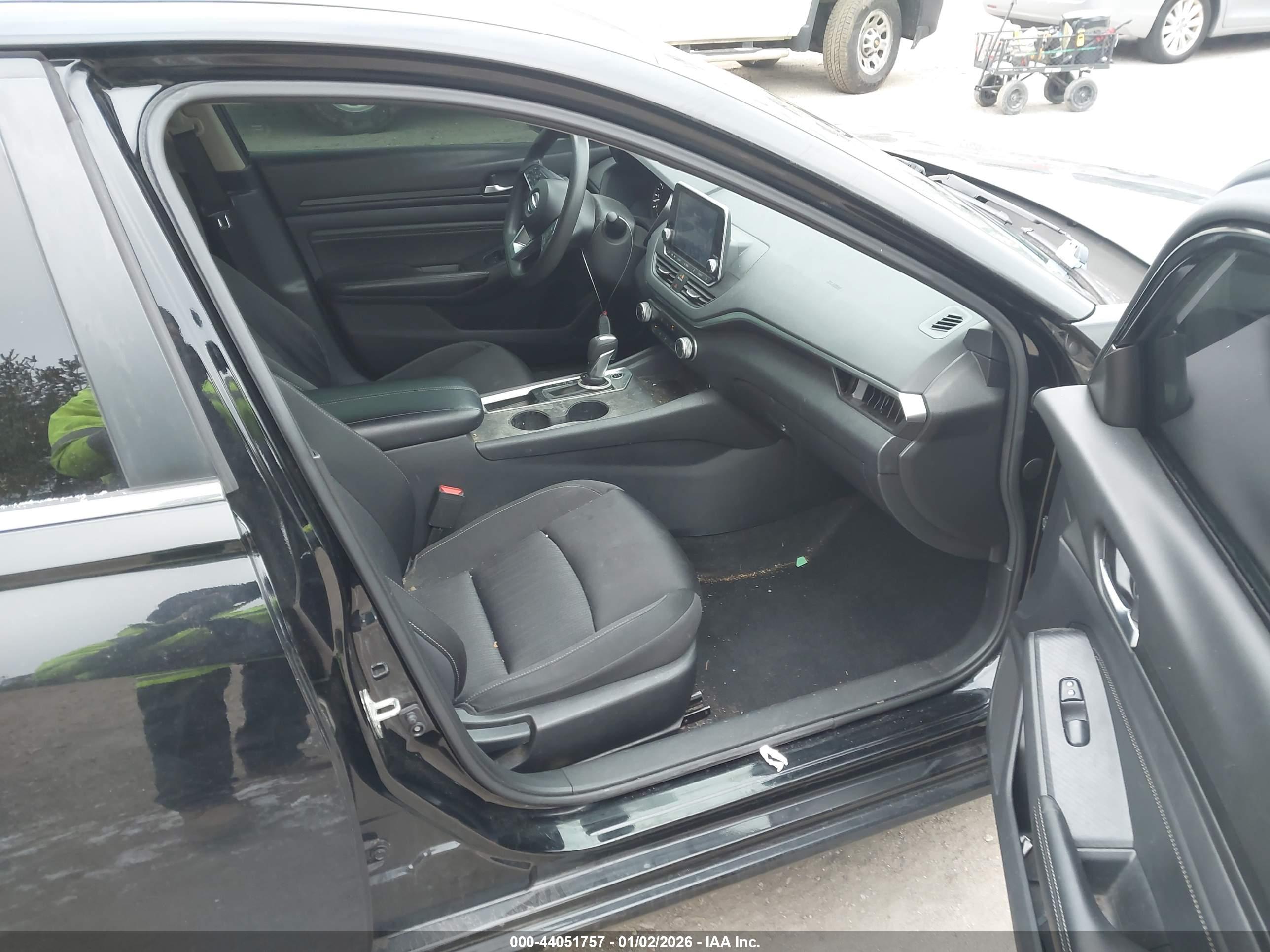 NISSAN ALTIMA image 5