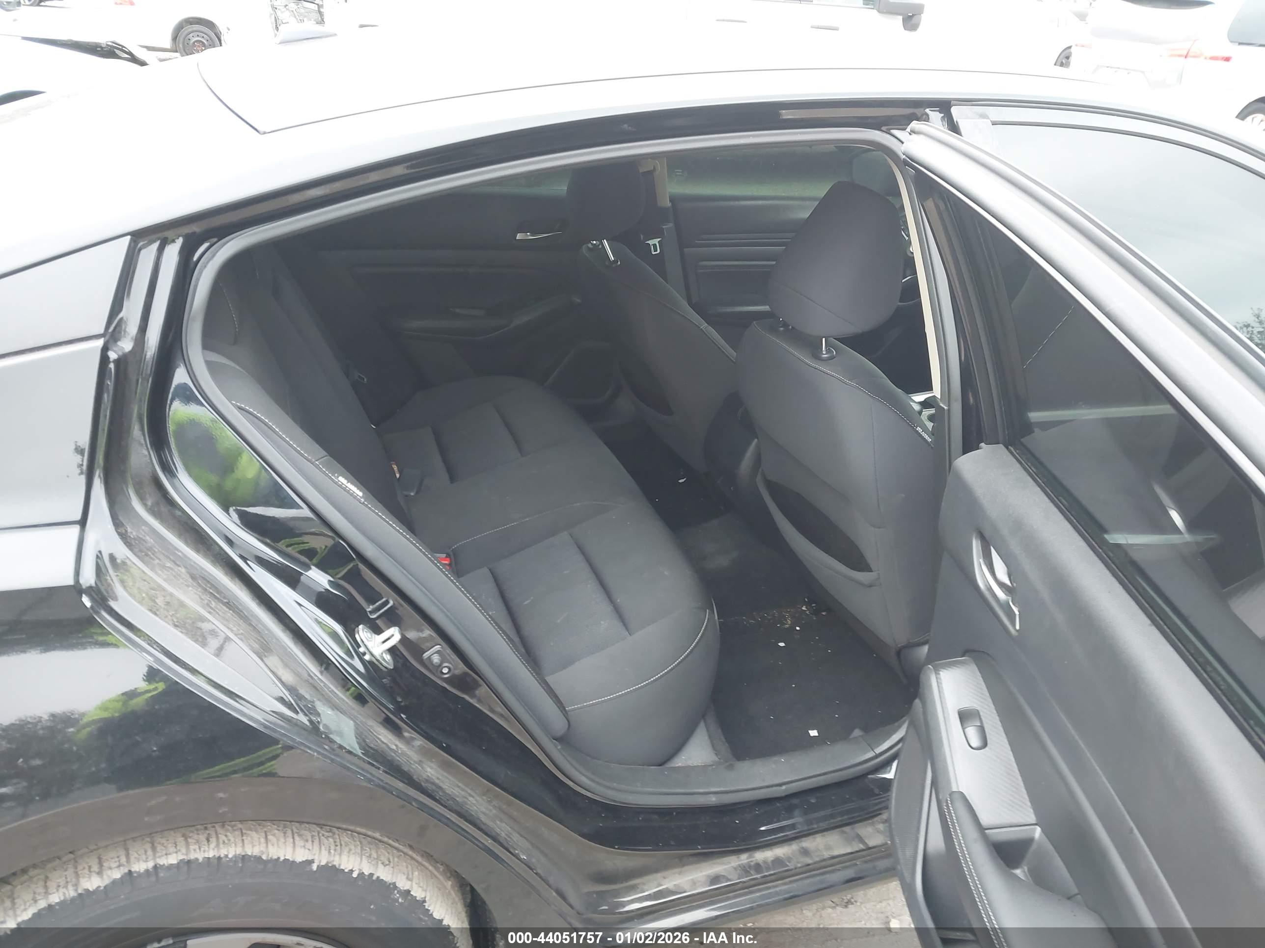 NISSAN ALTIMA image 8