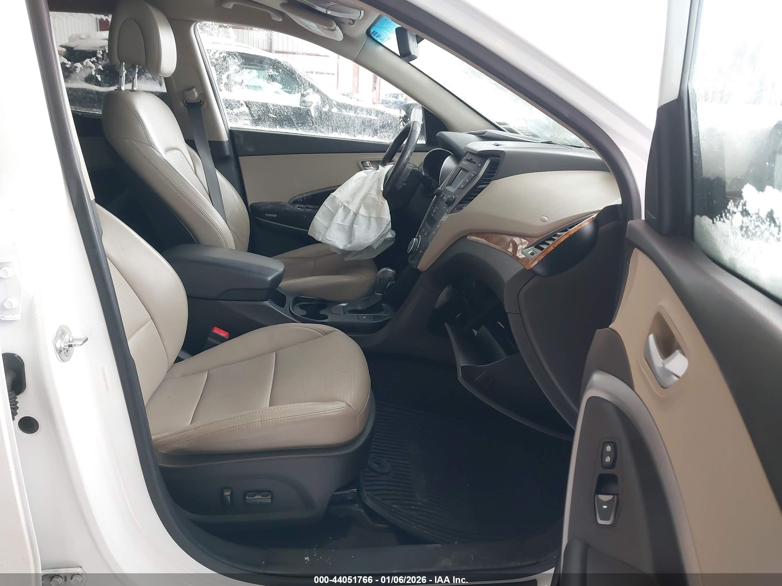 HYUNDAI SANTA image 5