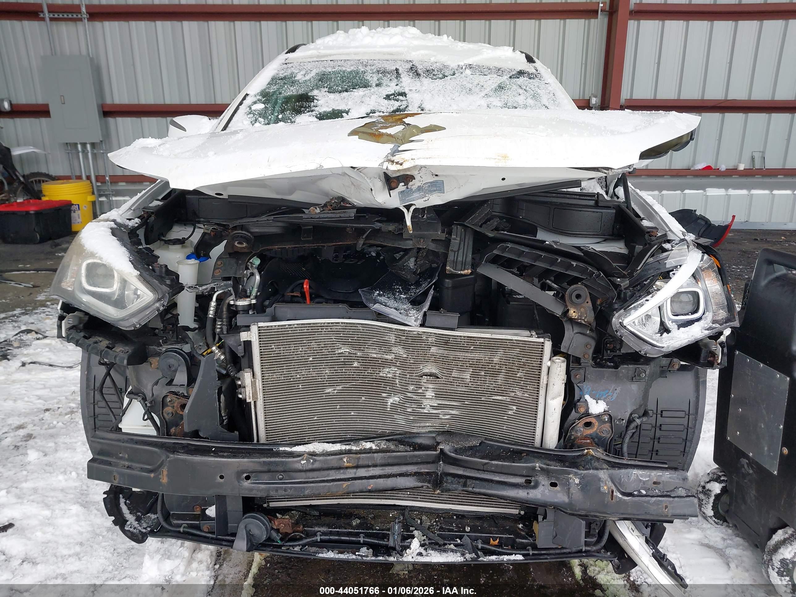 HYUNDAI SANTA image 6