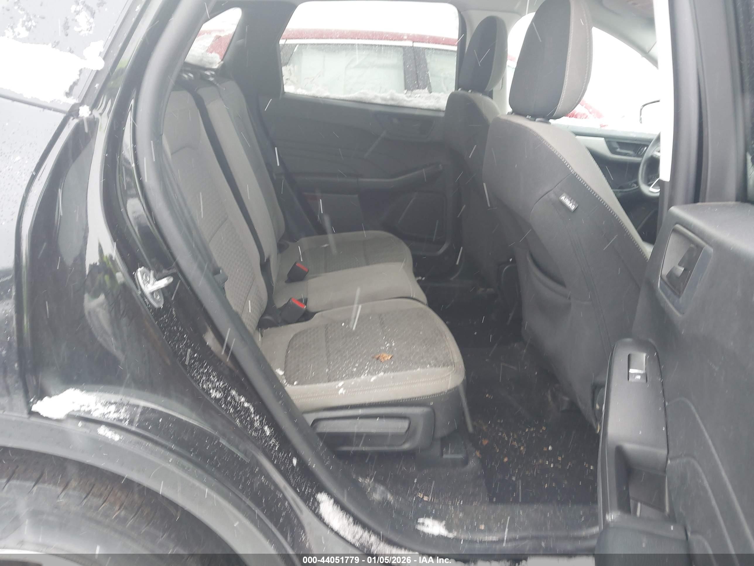 FORD ESCAPE image 8