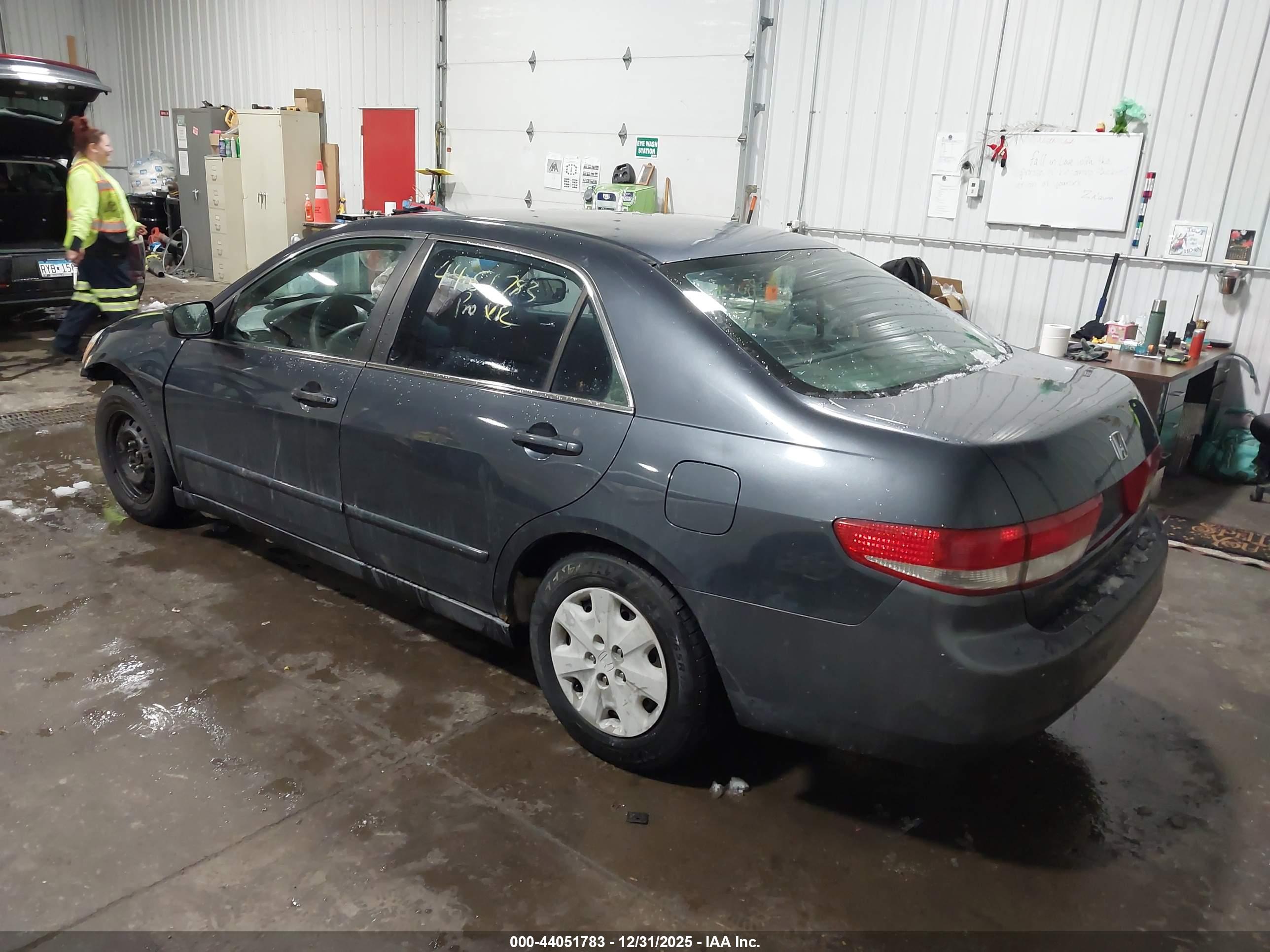 HONDA ACCORD image 3