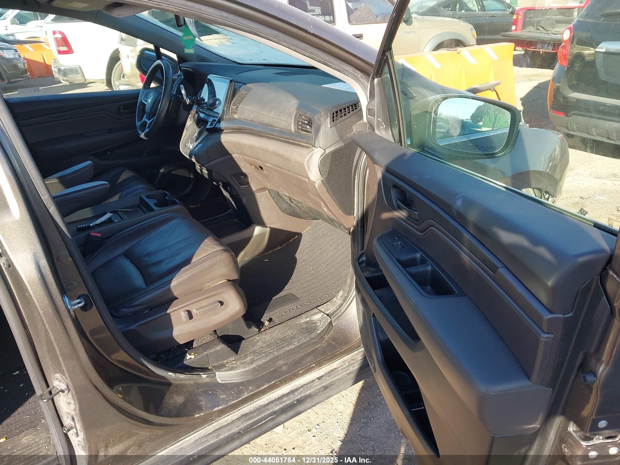 HONDA ODYSSEY image 5
