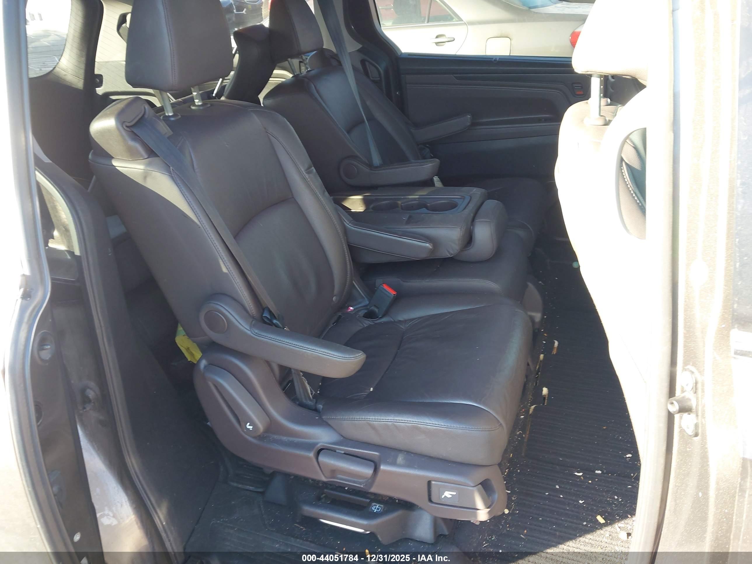 HONDA ODYSSEY image 8