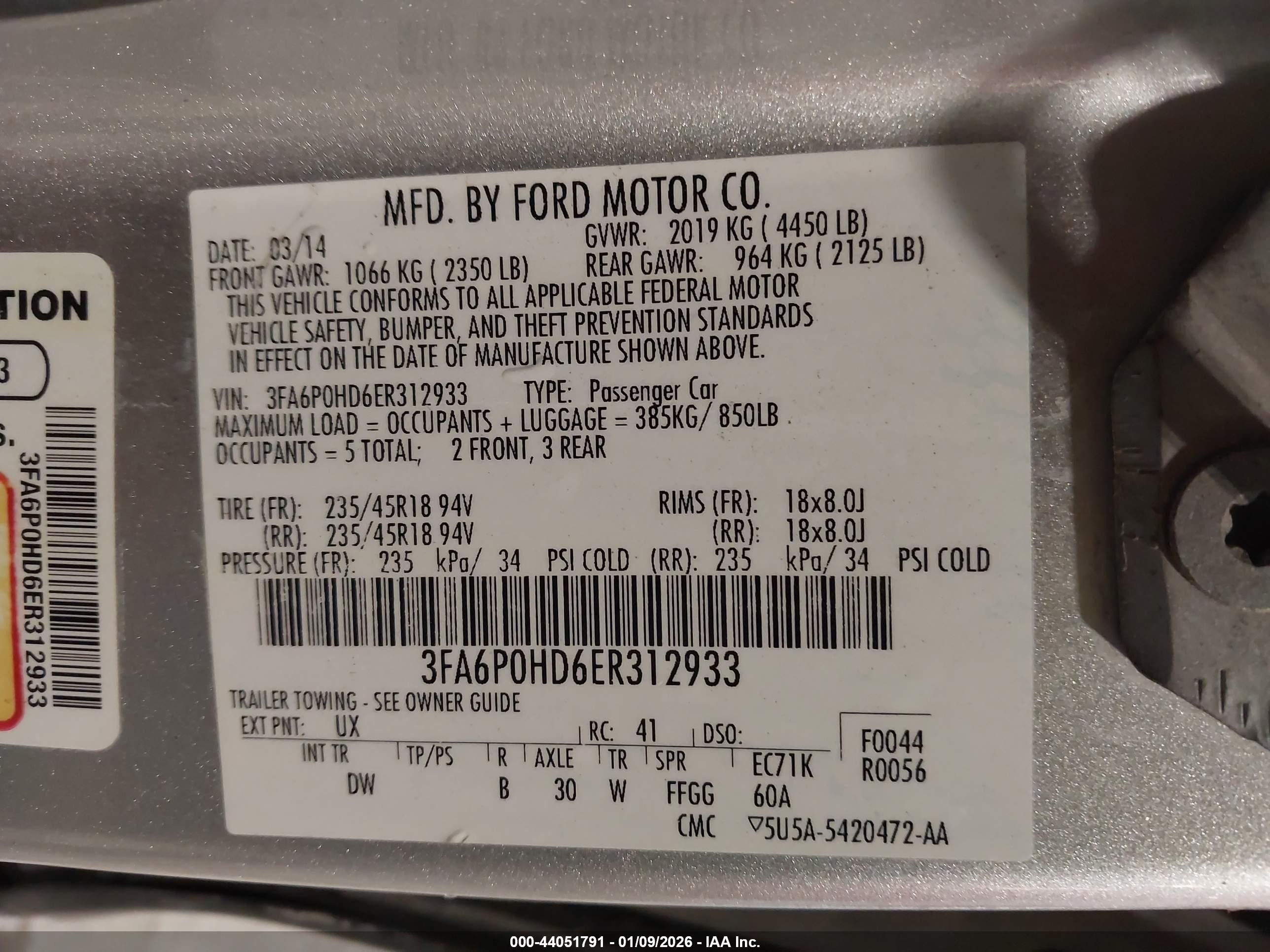 FORD FUSION image 9