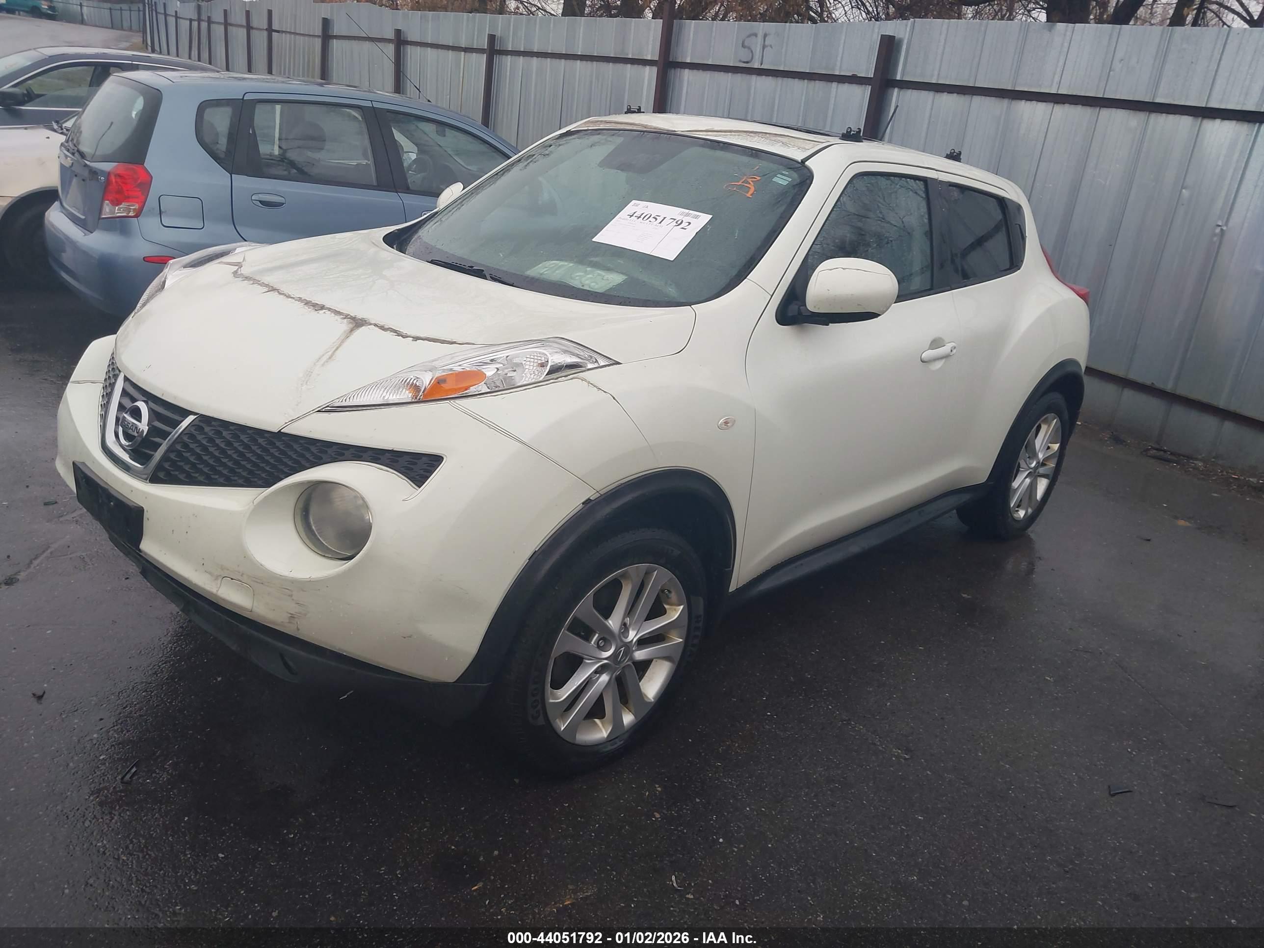 NISSAN JUKE image 2