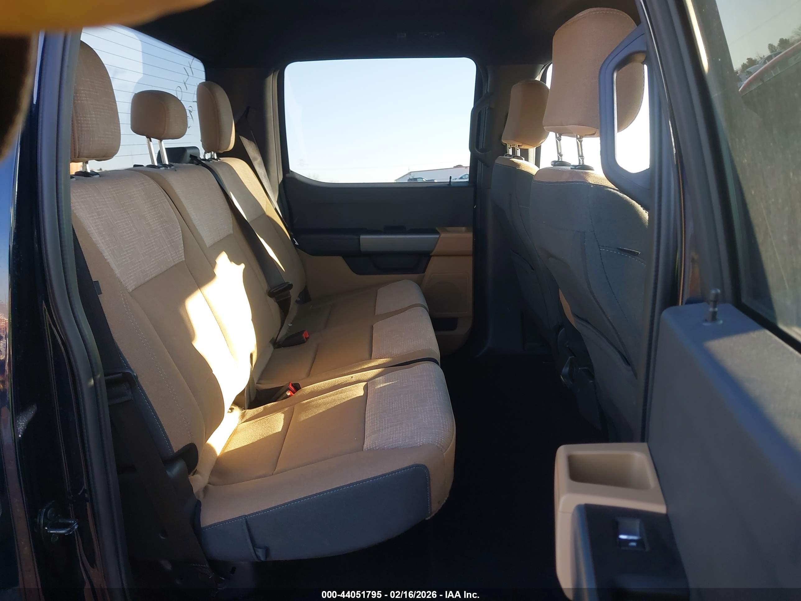 FORD F-250 image 8