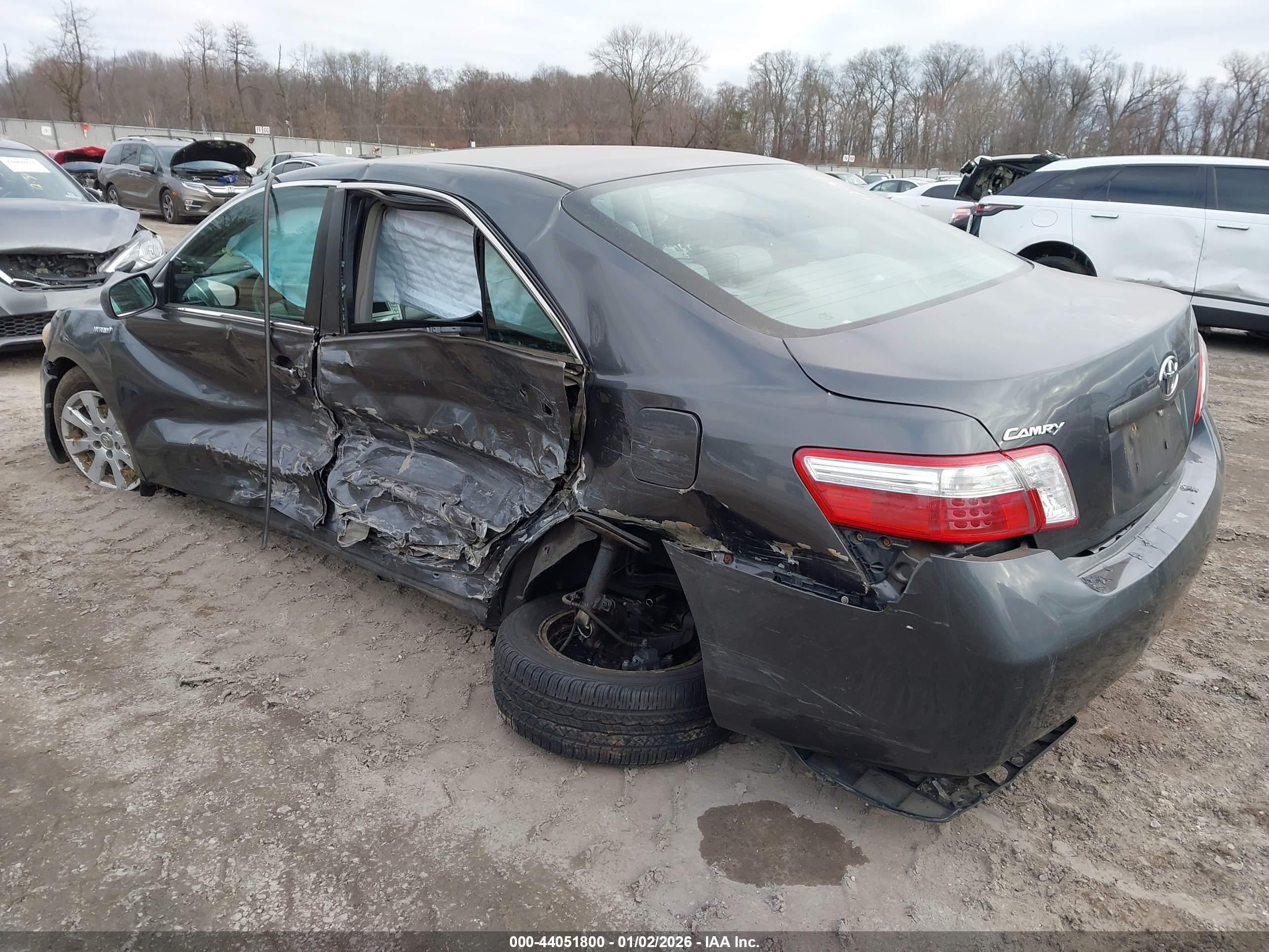 TOYOTA CAMRY image 3