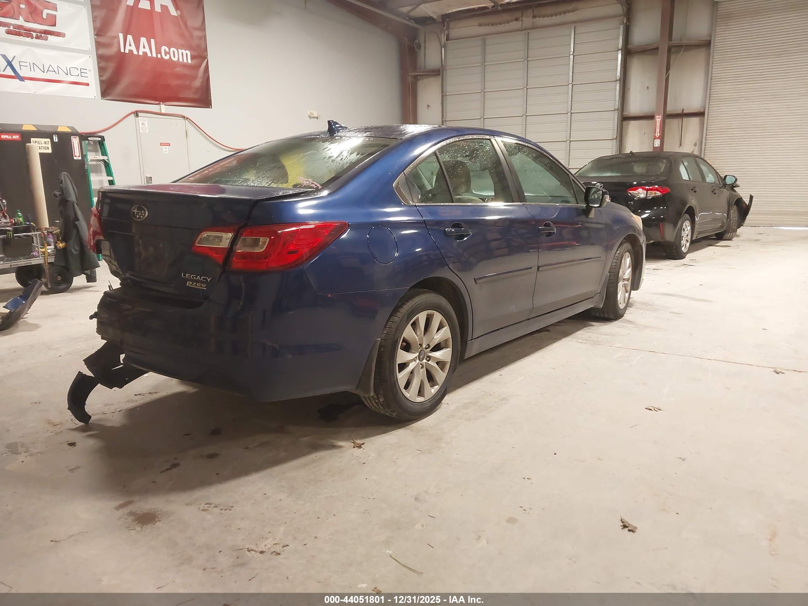 SUBARU LEGACY image 4